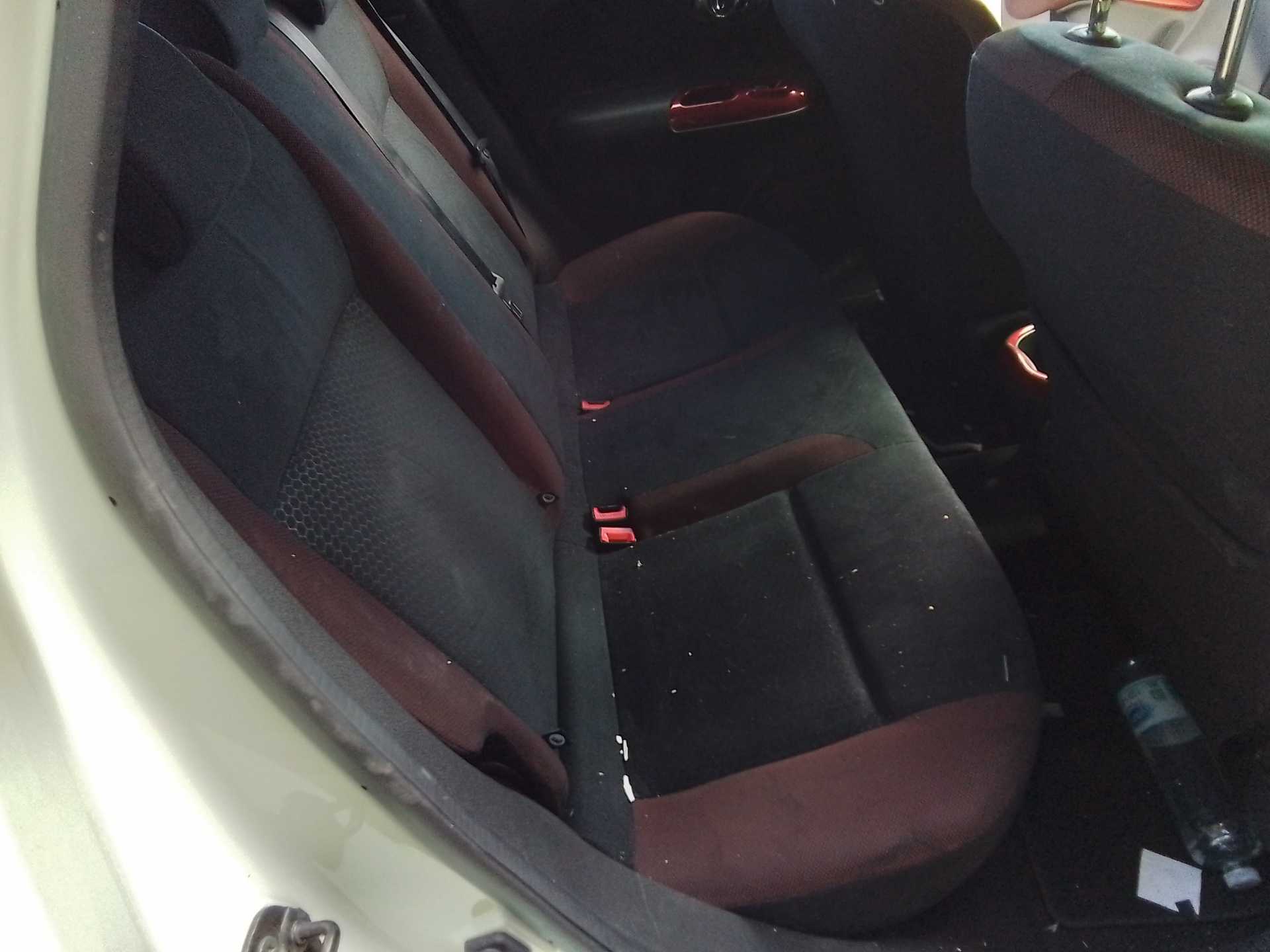 Recambio de asientos traseros para nissan juke (f15) acenta referencia OEM IAM   
