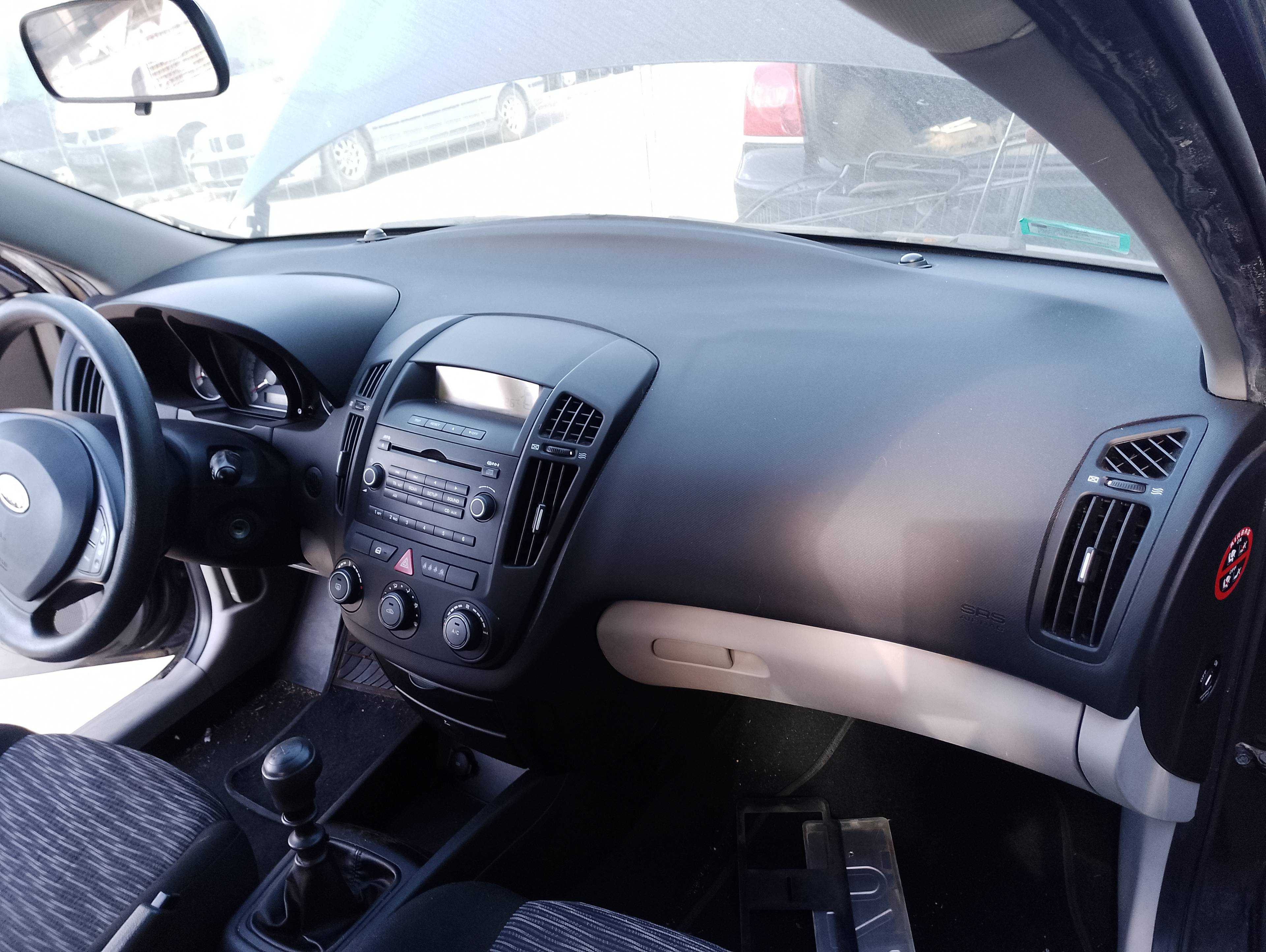 Recambio de salpicadero para kia cee´d concept referencia OEM IAM   
