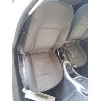 ASIENTO DELANTERO DERECHO 