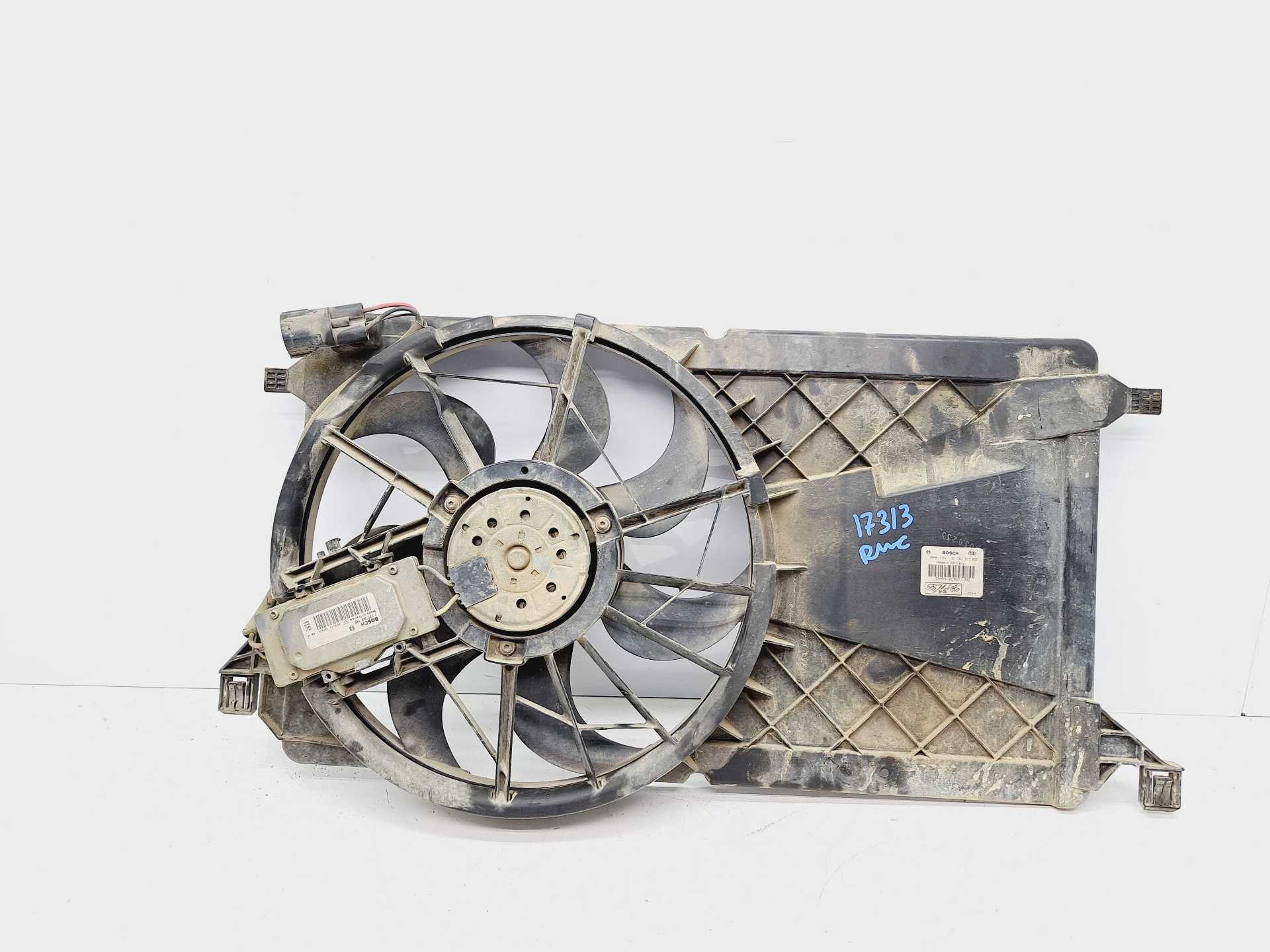 Recambio de electroventilador para ford focus sportbreak (cap) ghia referencia OEM IAM 3M5H8C607RG 0130303930 BOSCH