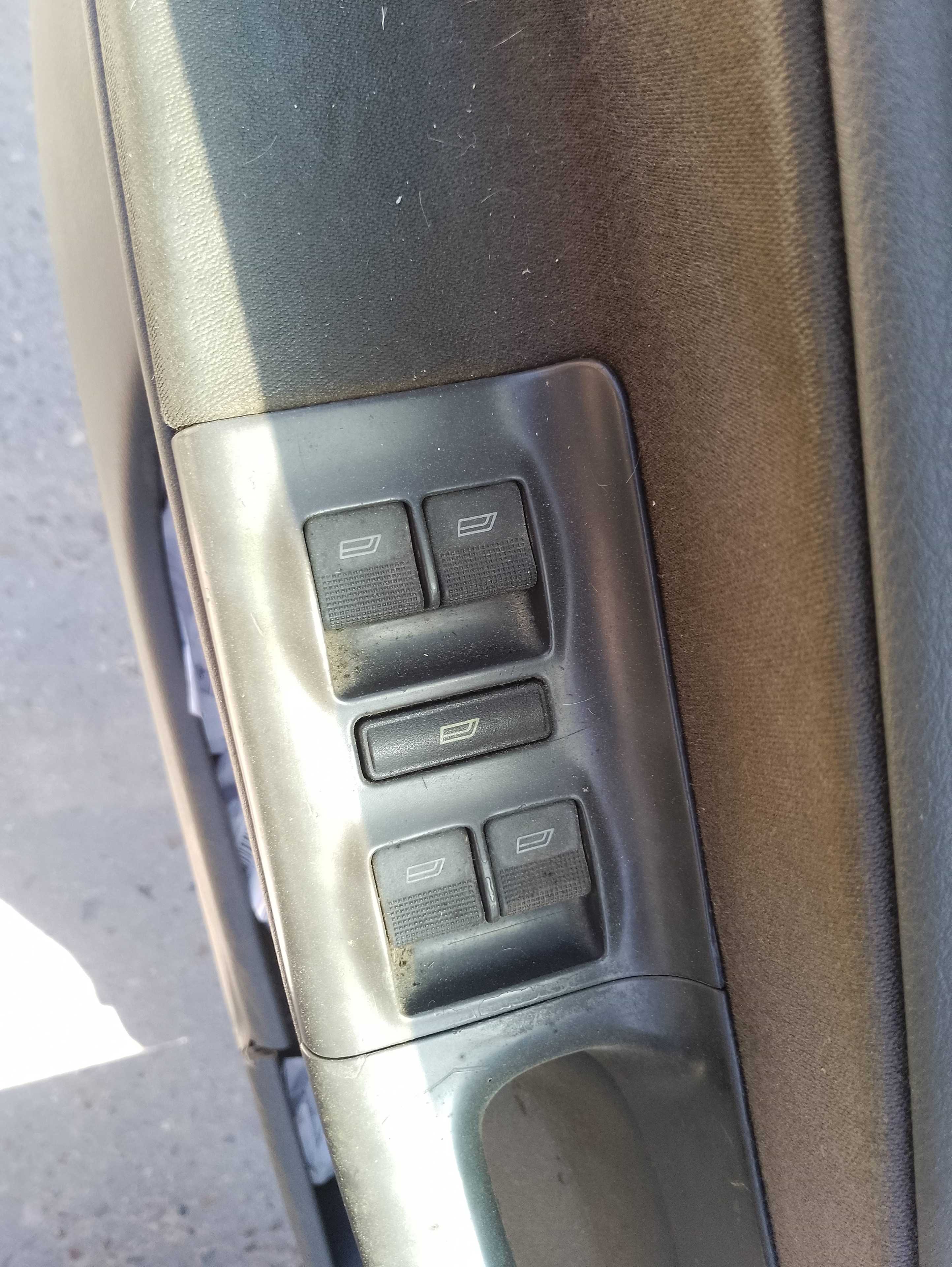 Recambio de mando elevalunas delantero izquierdo para audi a4 berlina (8e) referencia OEM IAM   