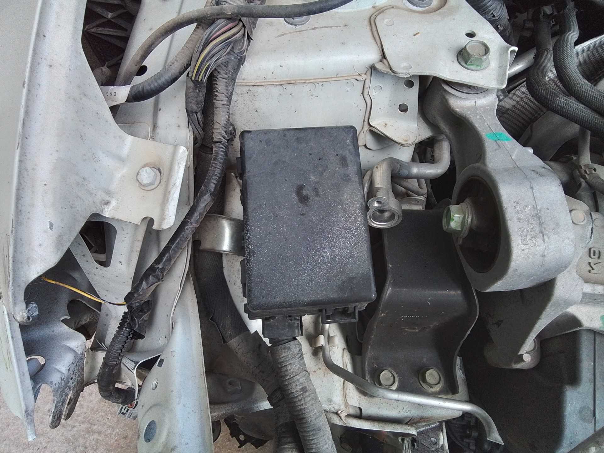 Recambio de caja reles / fusibles para nissan juke (f15) acenta referencia OEM IAM   