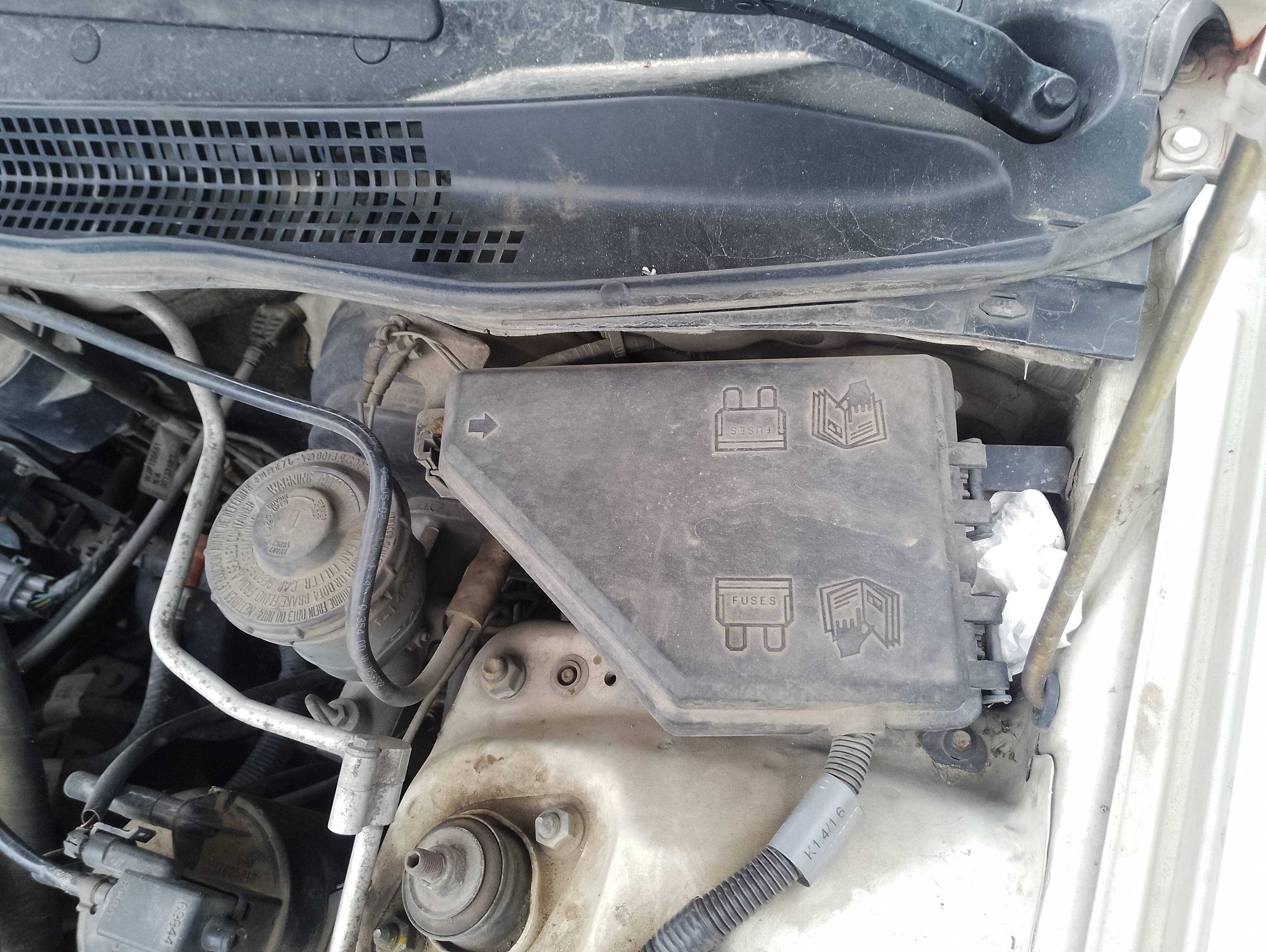 Recambio de caja reles / fusibles para mg serie 45 (rt) classic (5-ptas.) referencia OEM IAM   
