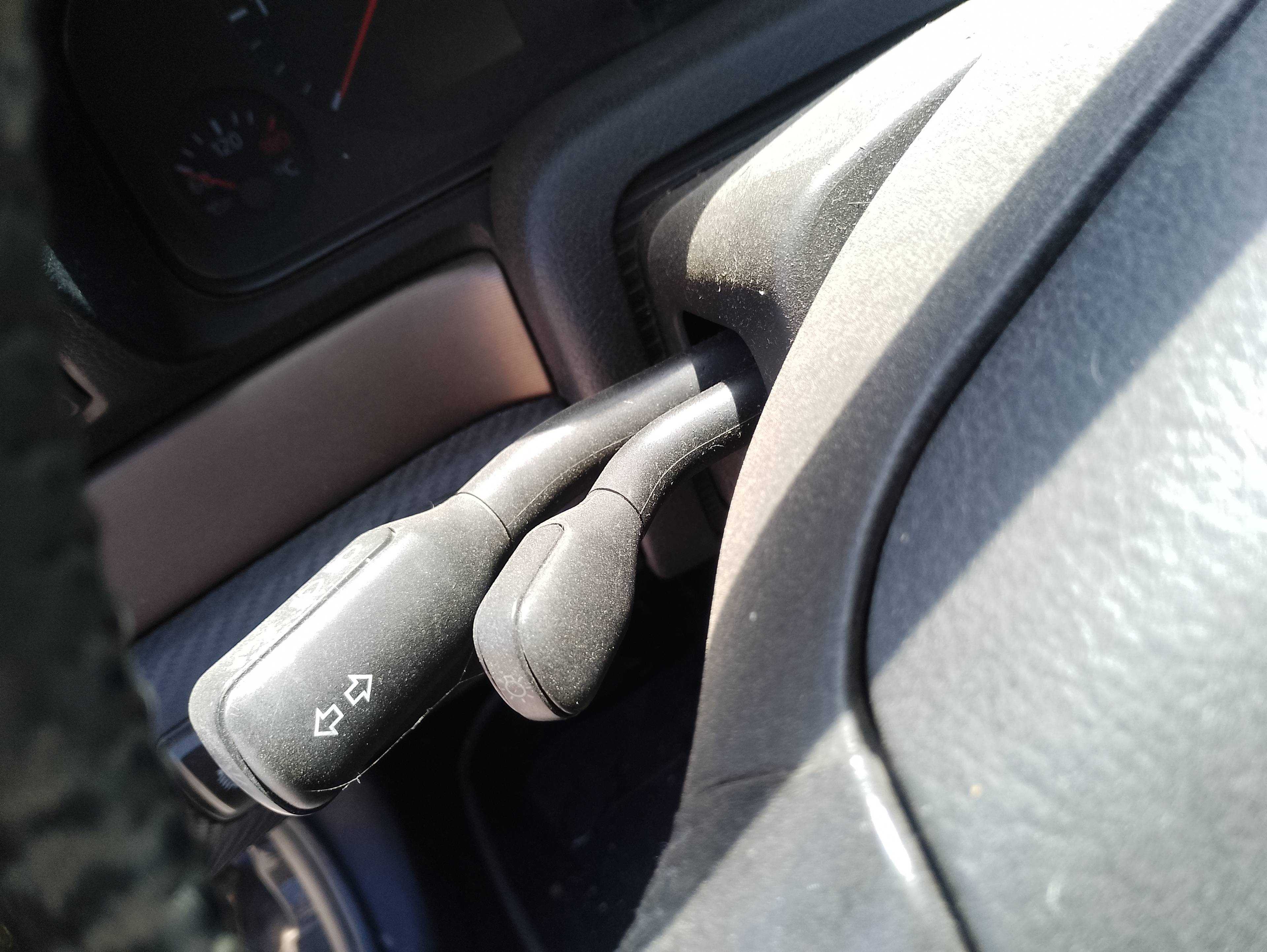 Recambio de mando intermitentes para audi a4 berlina (8e) referencia OEM IAM   