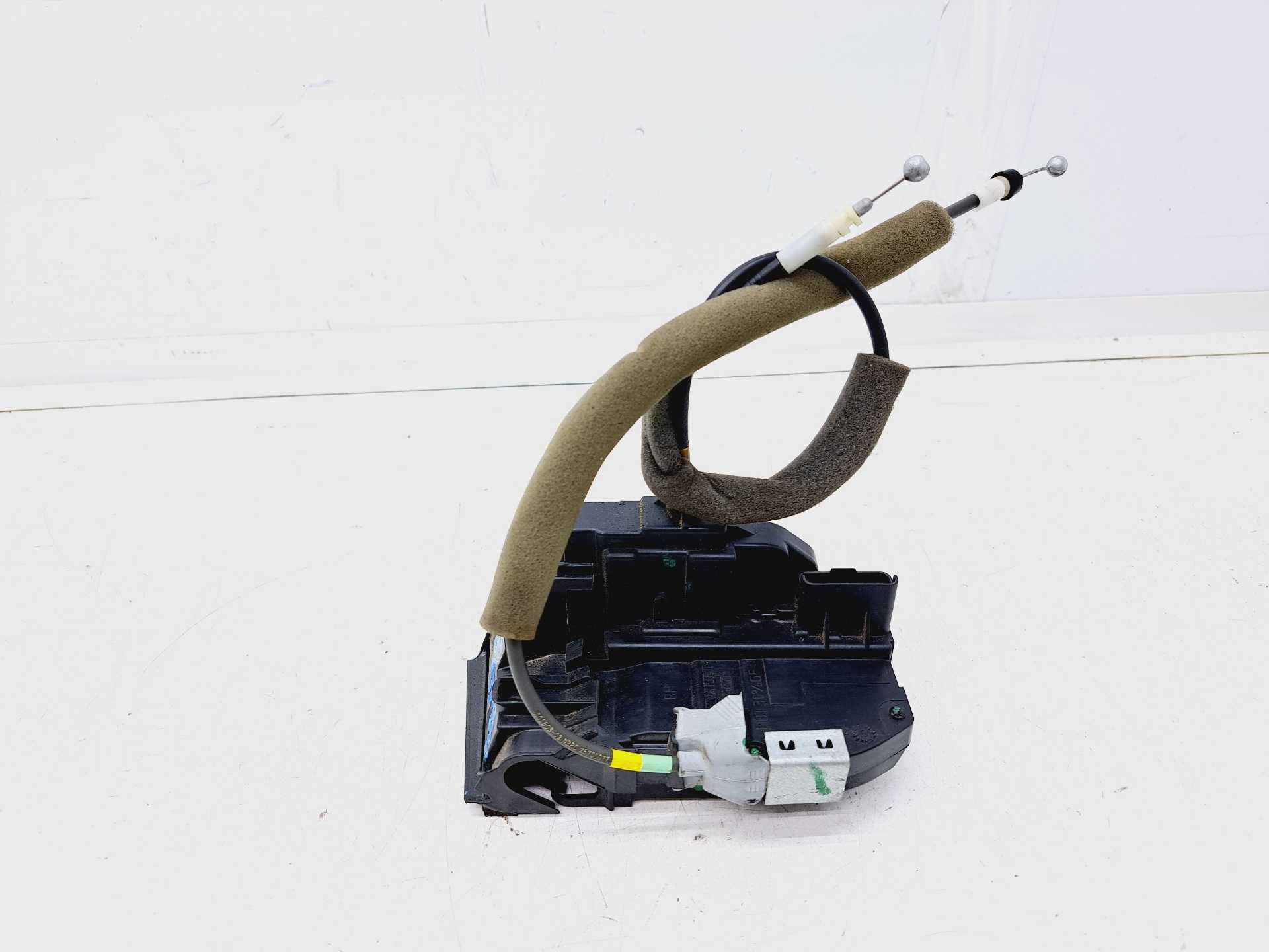 Recambio de cerradura puerta trasera derecha para nissan juke (f15) acenta referencia OEM IAM   