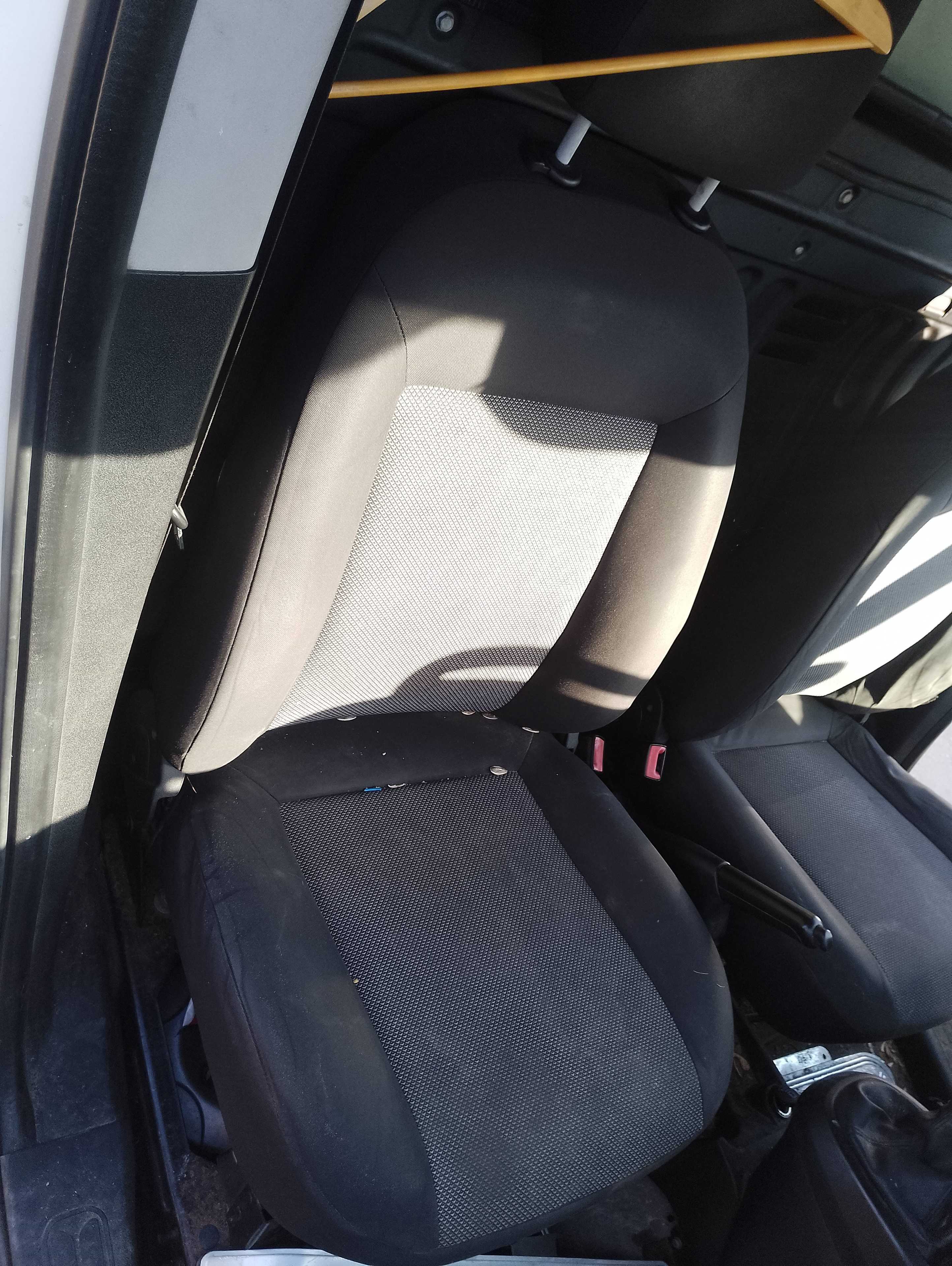 Recambio de asiento delantero derecho para fiat doblo cargo basis kasten referencia OEM IAM   