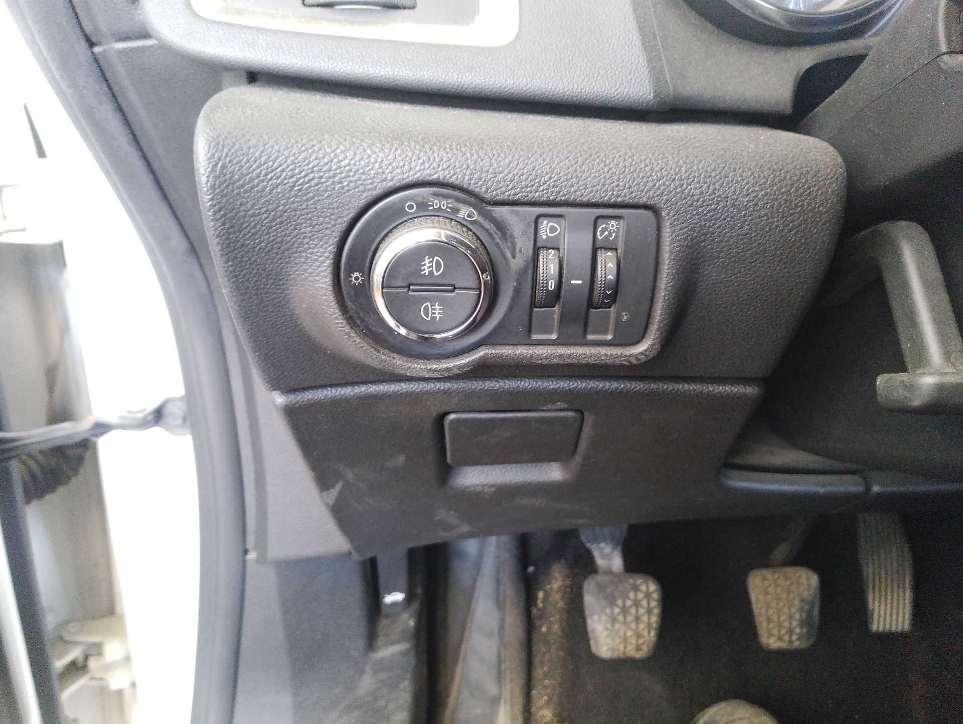 Recambio de mando luces para opel astra j (p10) 1.7 cdti (68) referencia OEM IAM   