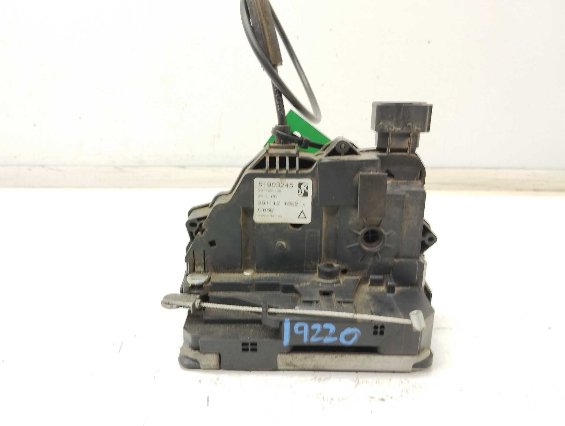 Recambio de cerradura puerta trasera izquierda para fiat punto (evo) (199) dynamic referencia OEM IAM 931723106 51903245 
