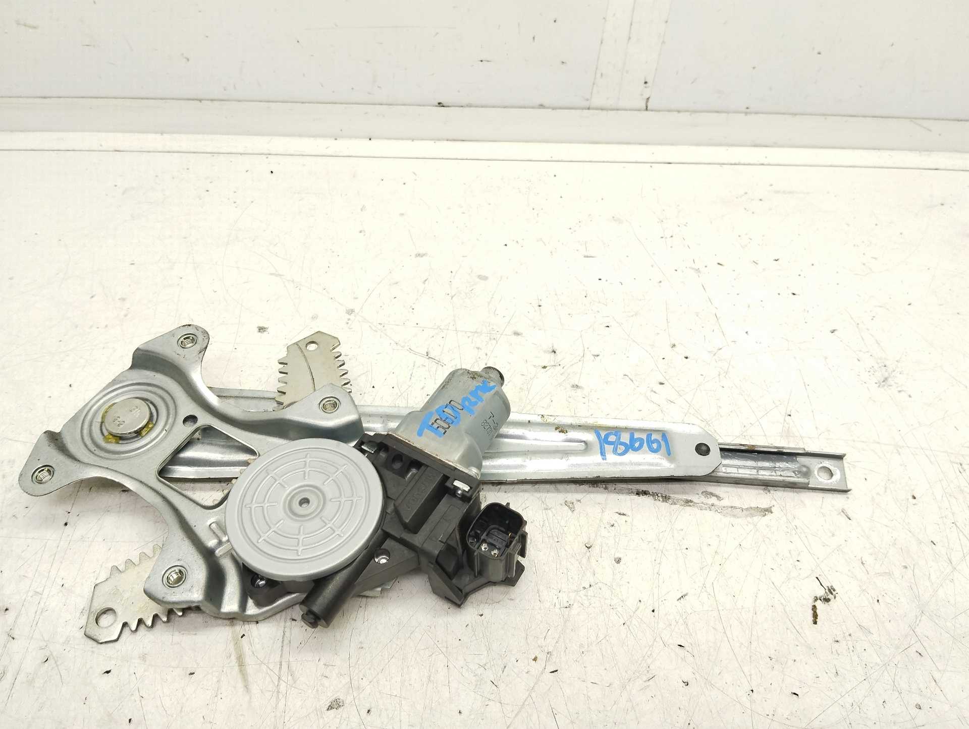 Recambio de elevalunas trasero derecho para nissan juke (f15) acenta referencia OEM IAM 827311FA0A  