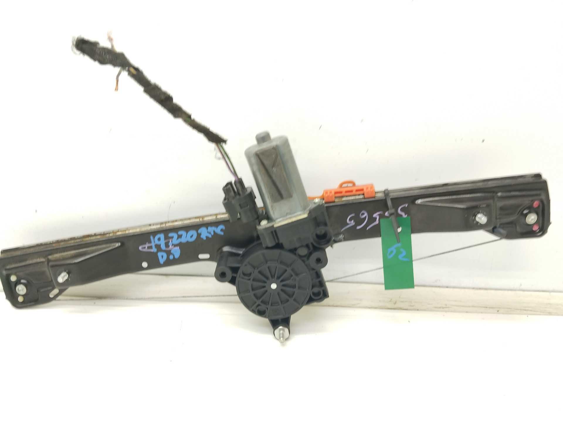 Recambio de elevalunas delantero derecho para fiat punto (evo) (199) dynamic referencia OEM IAM 70001001  