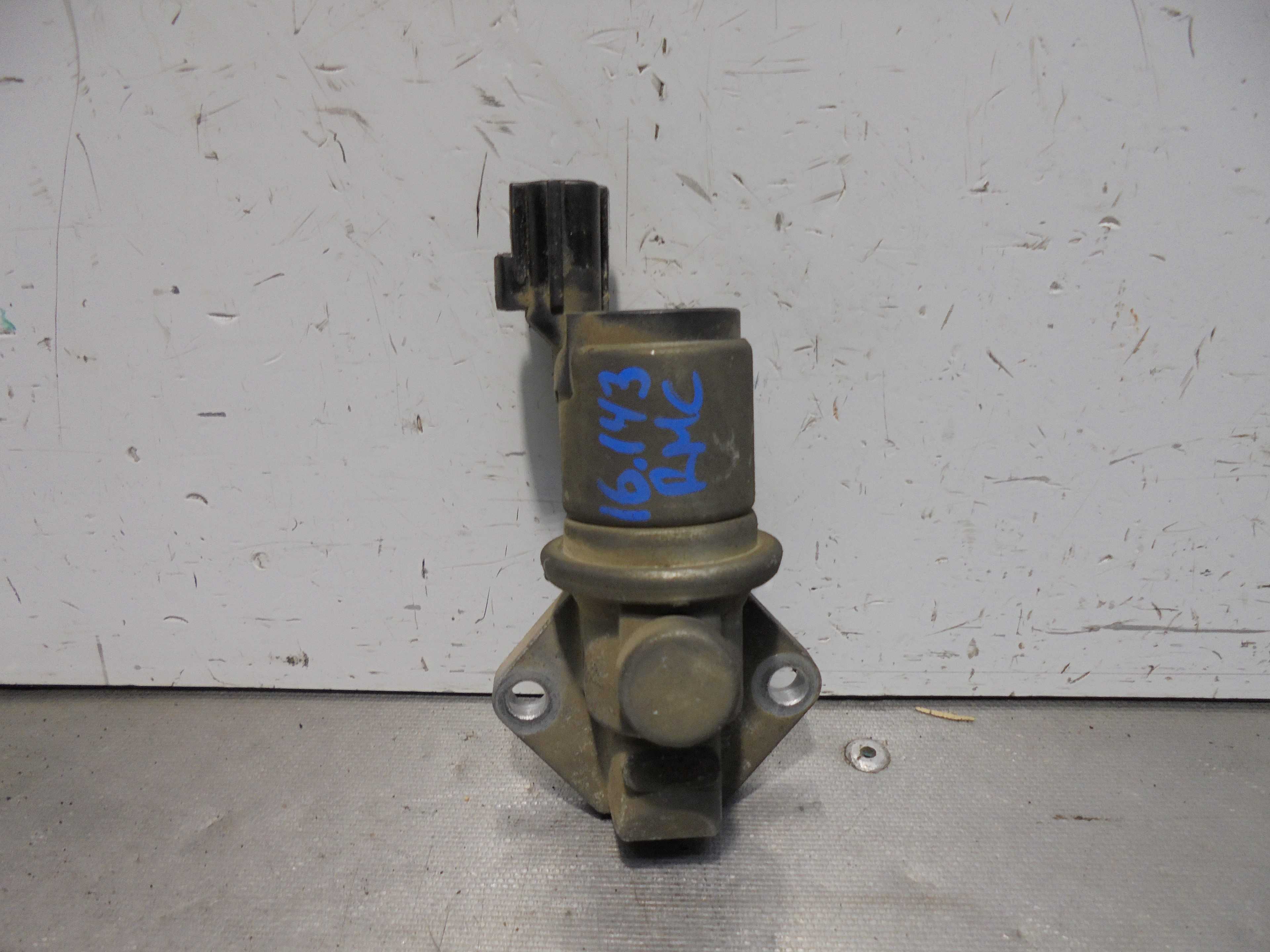 Recambio de valvula ralenti para ford fiesta berlina básico referencia OEM IAM 9F715AA  