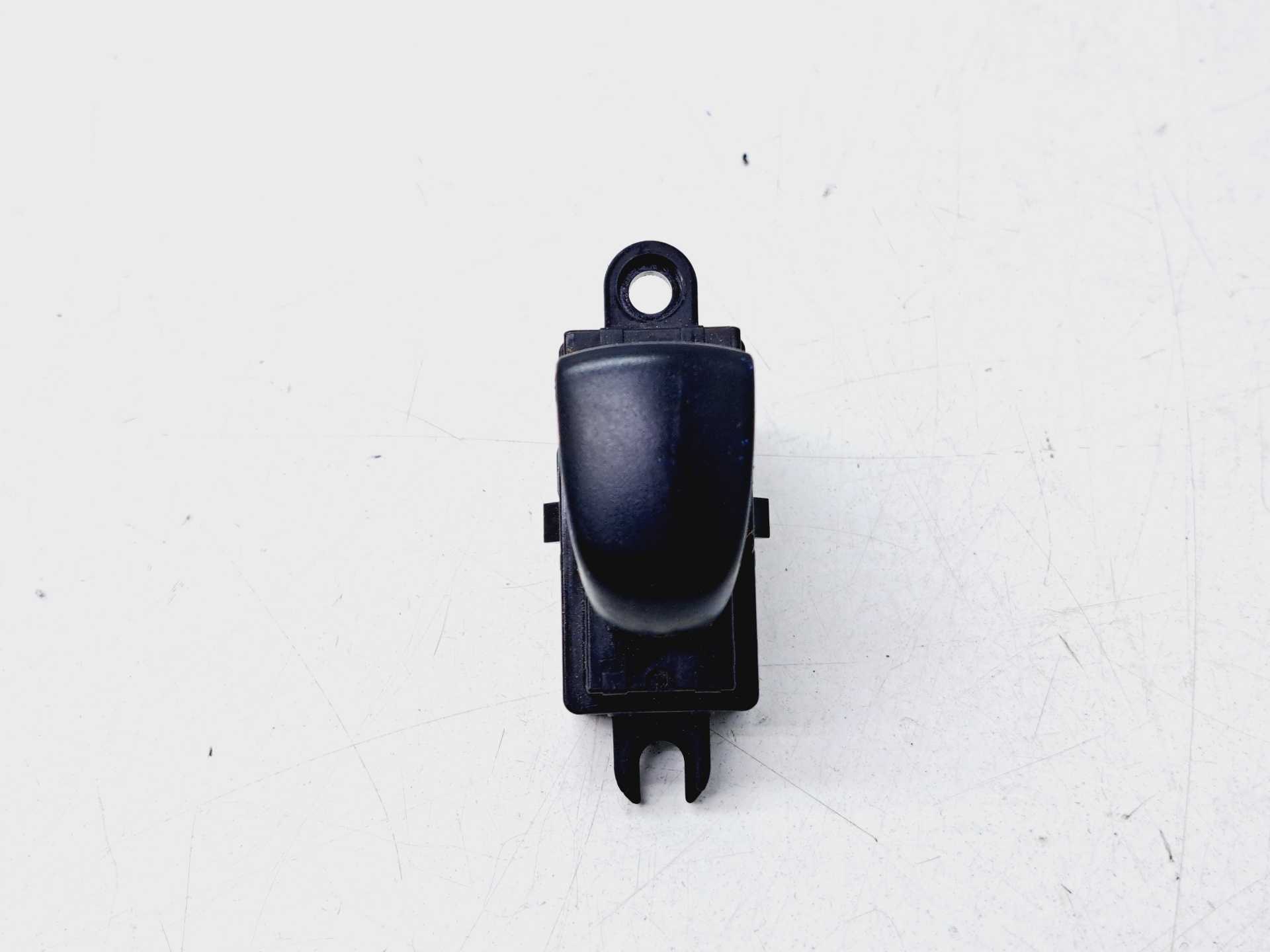 Recambio de mando elevalunas trasero derecho para nissan juke (f15) acenta referencia OEM IAM 254111KL5A  