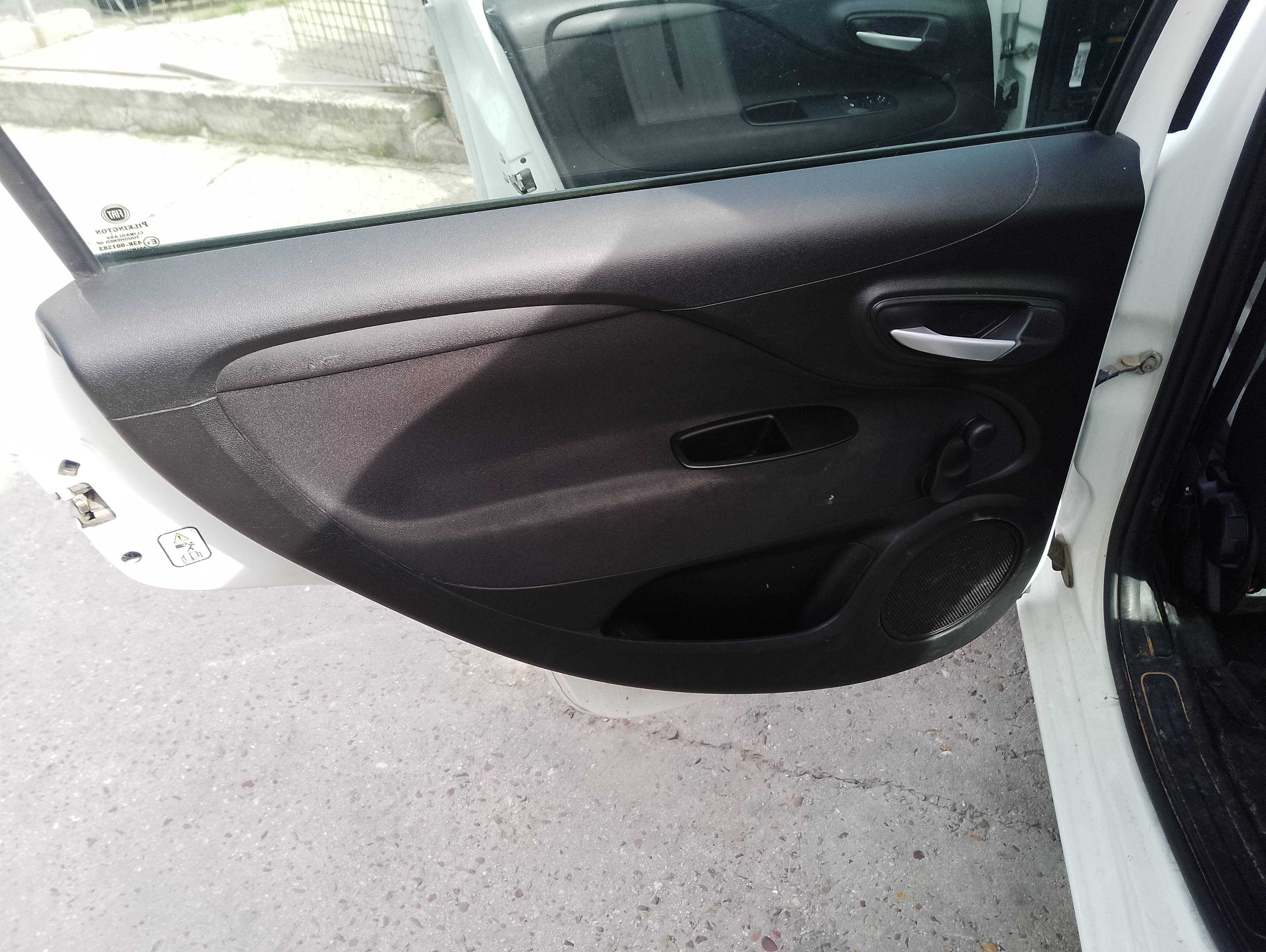Recambio de guarnecido puerta trasera izquierda para fiat punto (evo) (199) dynamic referencia OEM IAM   