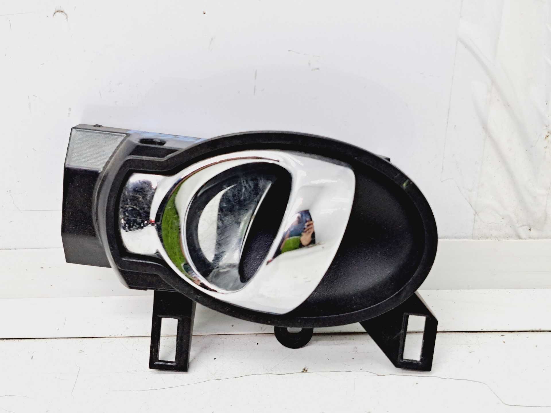 Recambio de maneta interior delantera izquierda para nissan juke (f15) acenta referencia OEM IAM 80671BA61A  