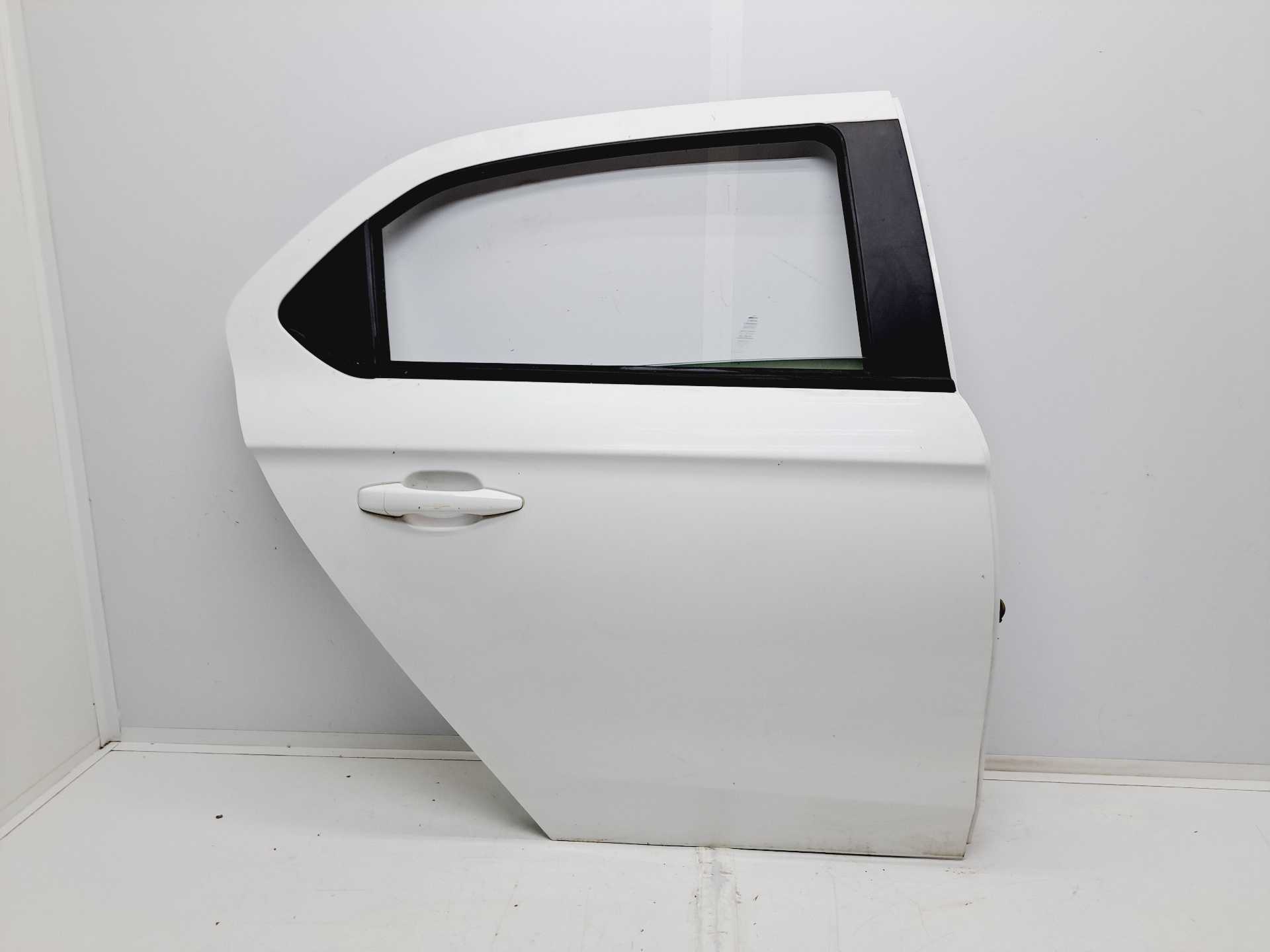 Recambio de puerta trasera derecha para citroën c-elysée seduction referencia OEM IAM   