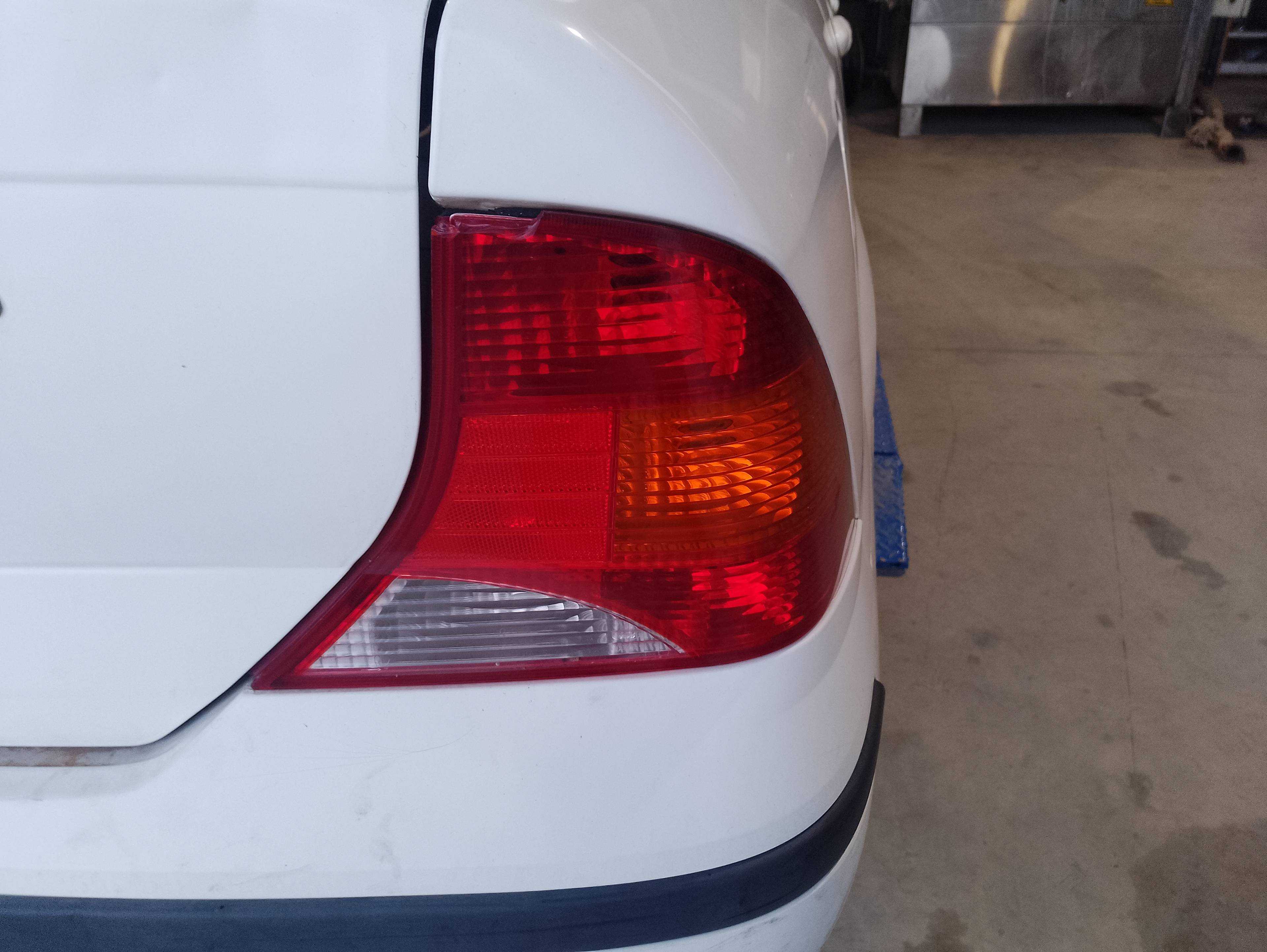 Recambio de piloto trasero derecho para ford focus berlina (cak) ambiente referencia OEM IAM   