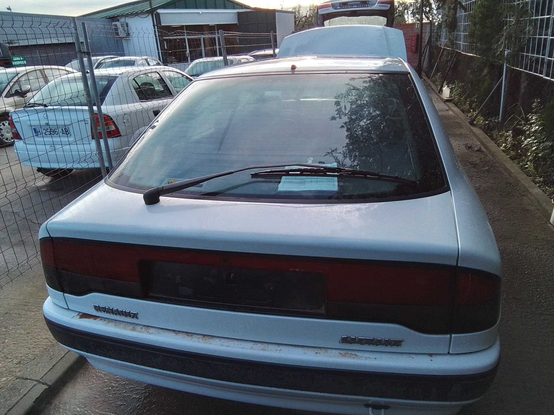 Recambio de porton trasero para renault safrane (b54) 2.2 si referencia OEM IAM   