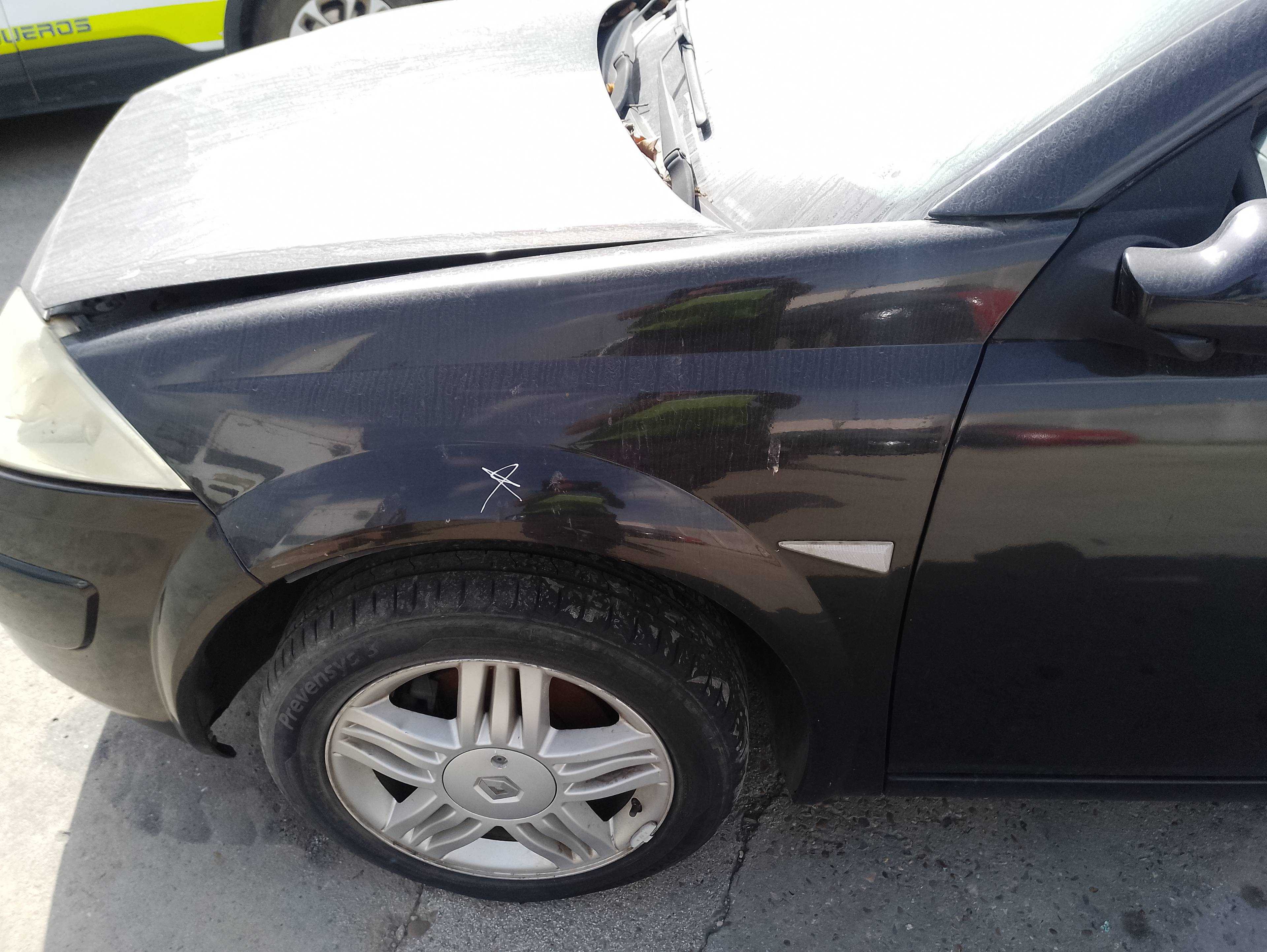 Recambio de aleta delantera izquierda para renault megane ii coupe/cabrio authentique referencia OEM IAM   