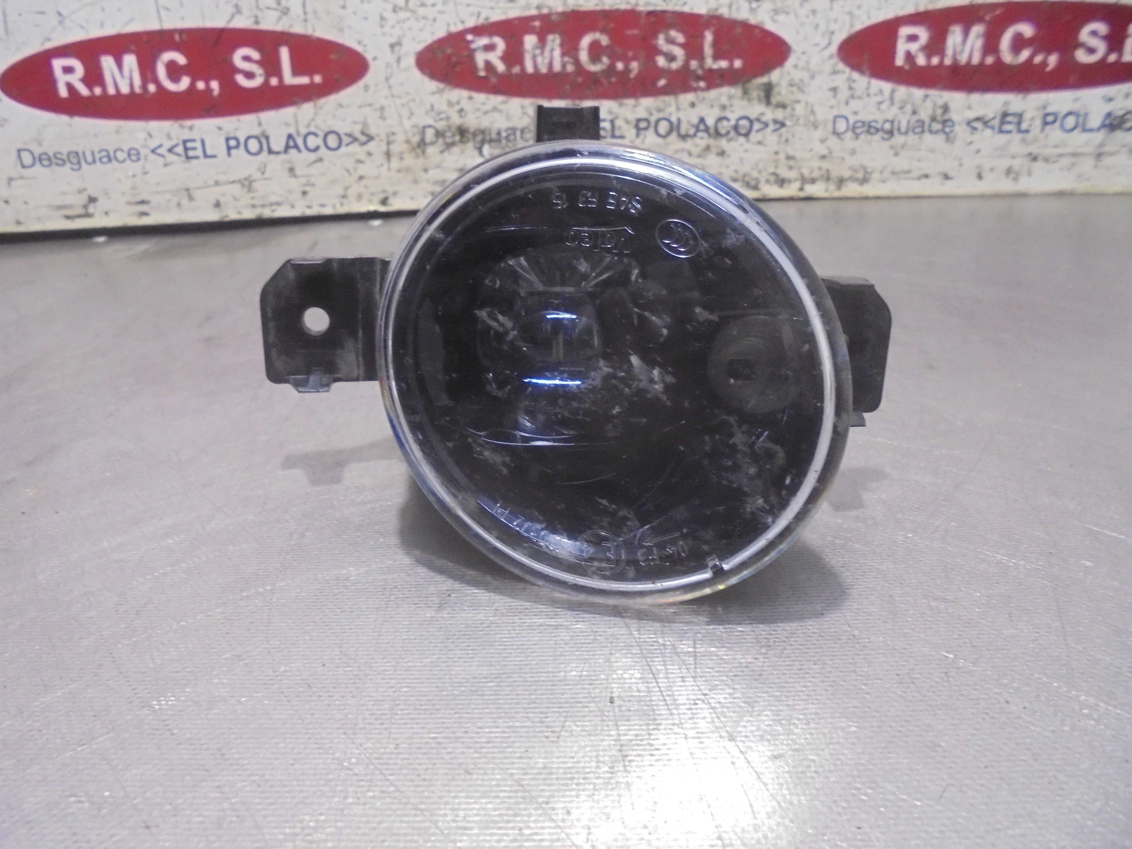 Recambio de faro antiniebla izquierdo para nissan juke (f15) acenta referencia OEM IAM 261558992D  