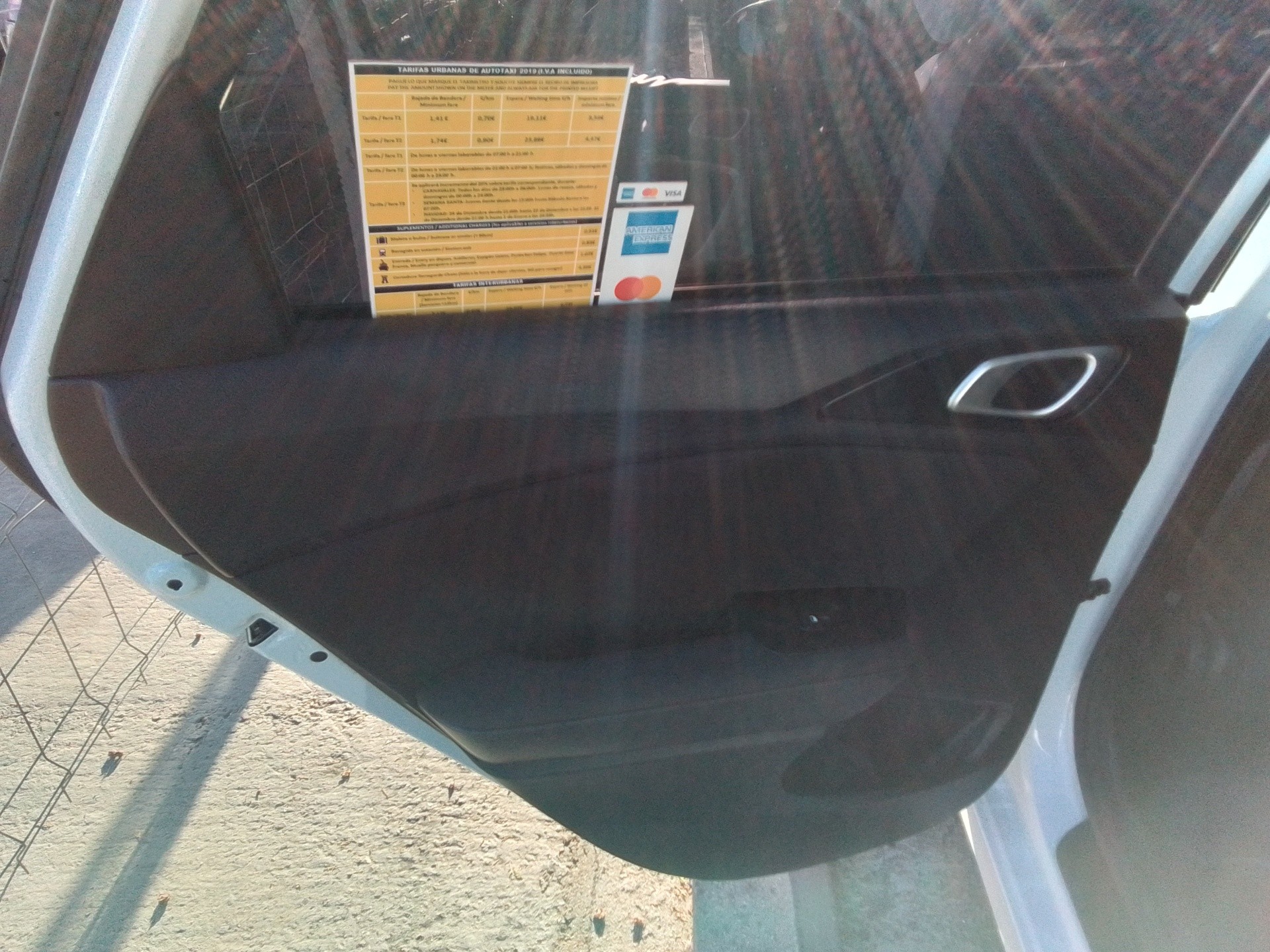 Recambio de guarnecido puerta trasera izquierda para kia ceed business referencia OEM IAM   