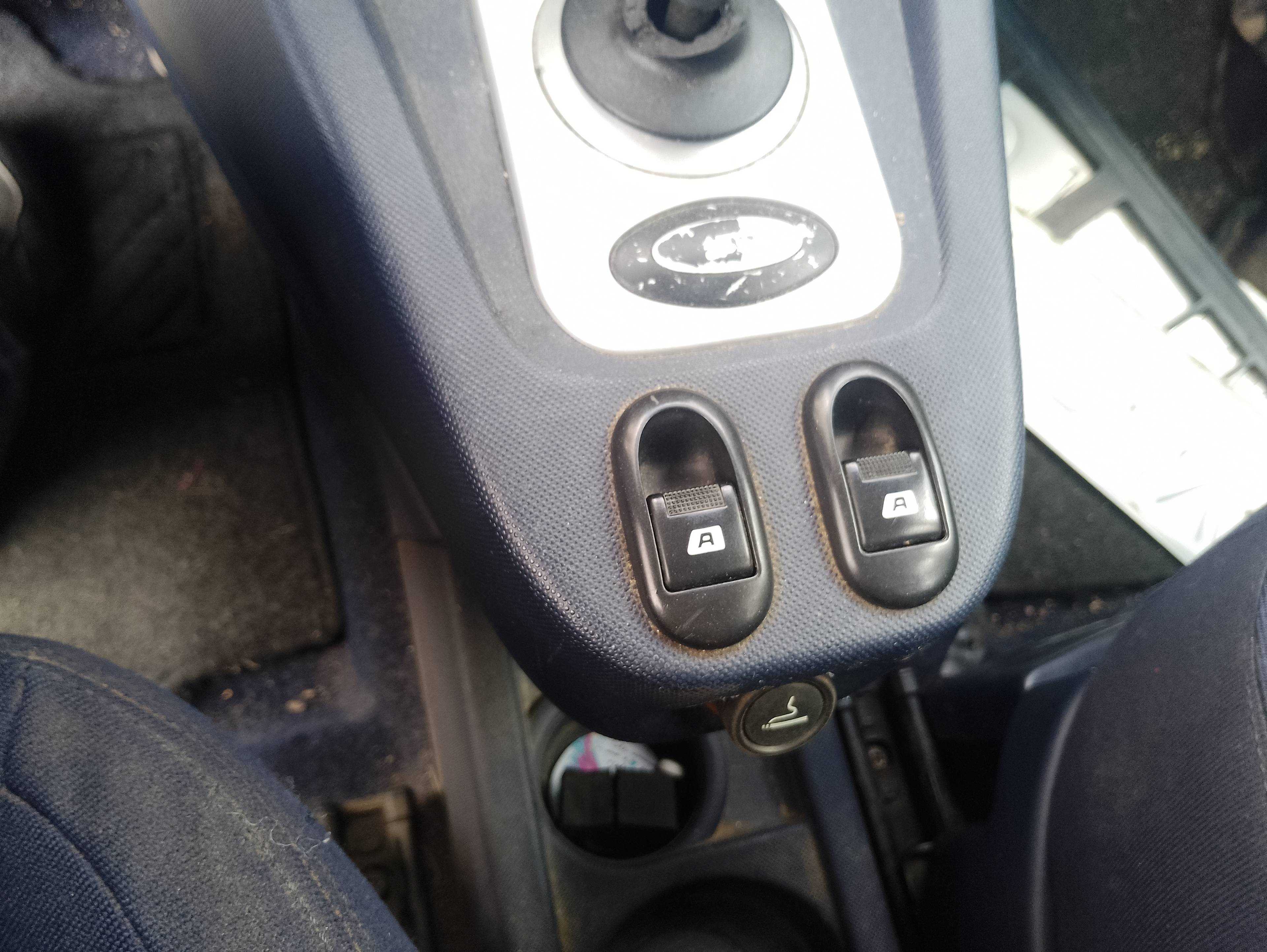 Recambio de mando elevalunas delantero izquierdo para peugeot 1007 sport referencia OEM IAM   