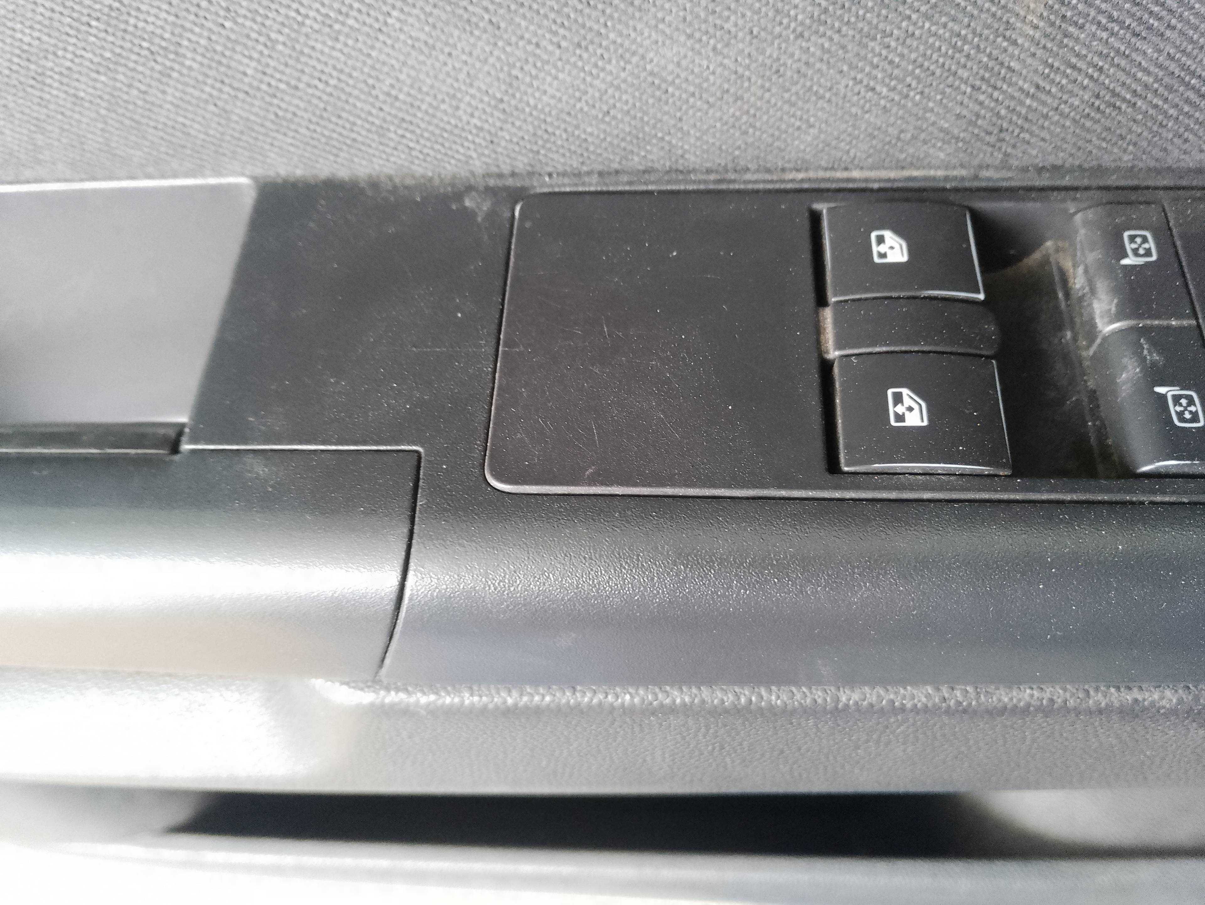 Recambio de mando elevalunas delantero izquierdo para opel zafira b cosmo referencia OEM IAM   