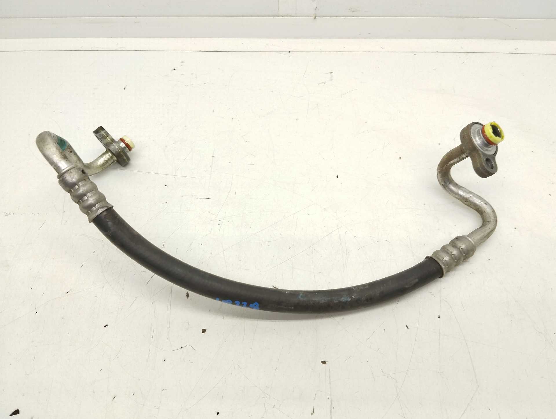 Recambio de tubos aire acondicionado para ford grand c-max 1.6 ecoboost cat referencia OEM IAM AV6119N601EC  