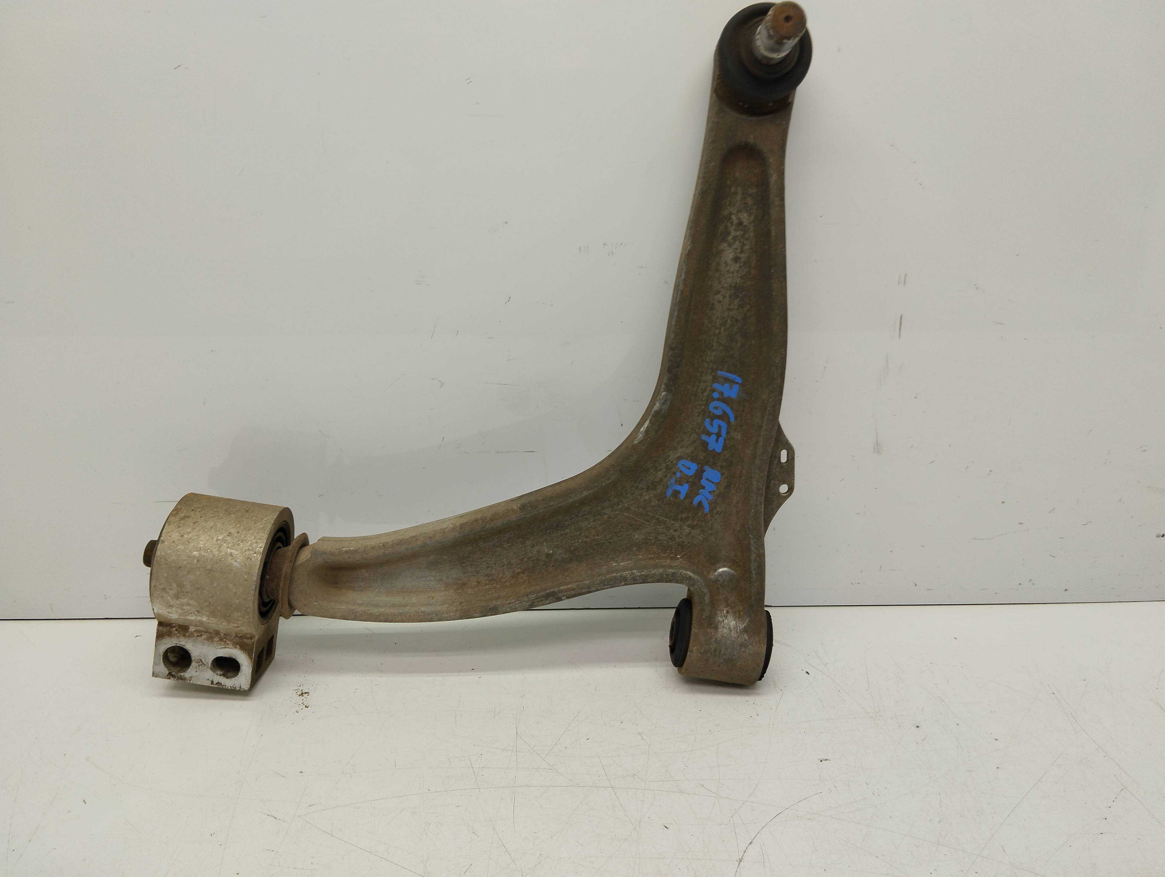 Recambio de brazo suspension inferior delantero izquierdo para opel vectra c berlina club referencia OEM IAM   