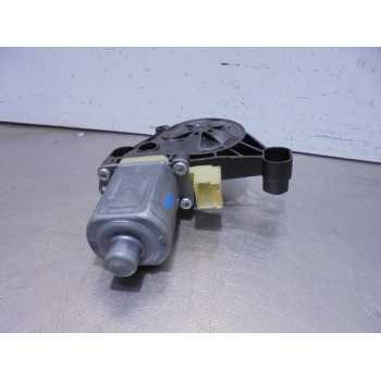 MOTOR ELEVALUNAS DELANTERO IZQUIERDO 5Q0959801B BOSCH 