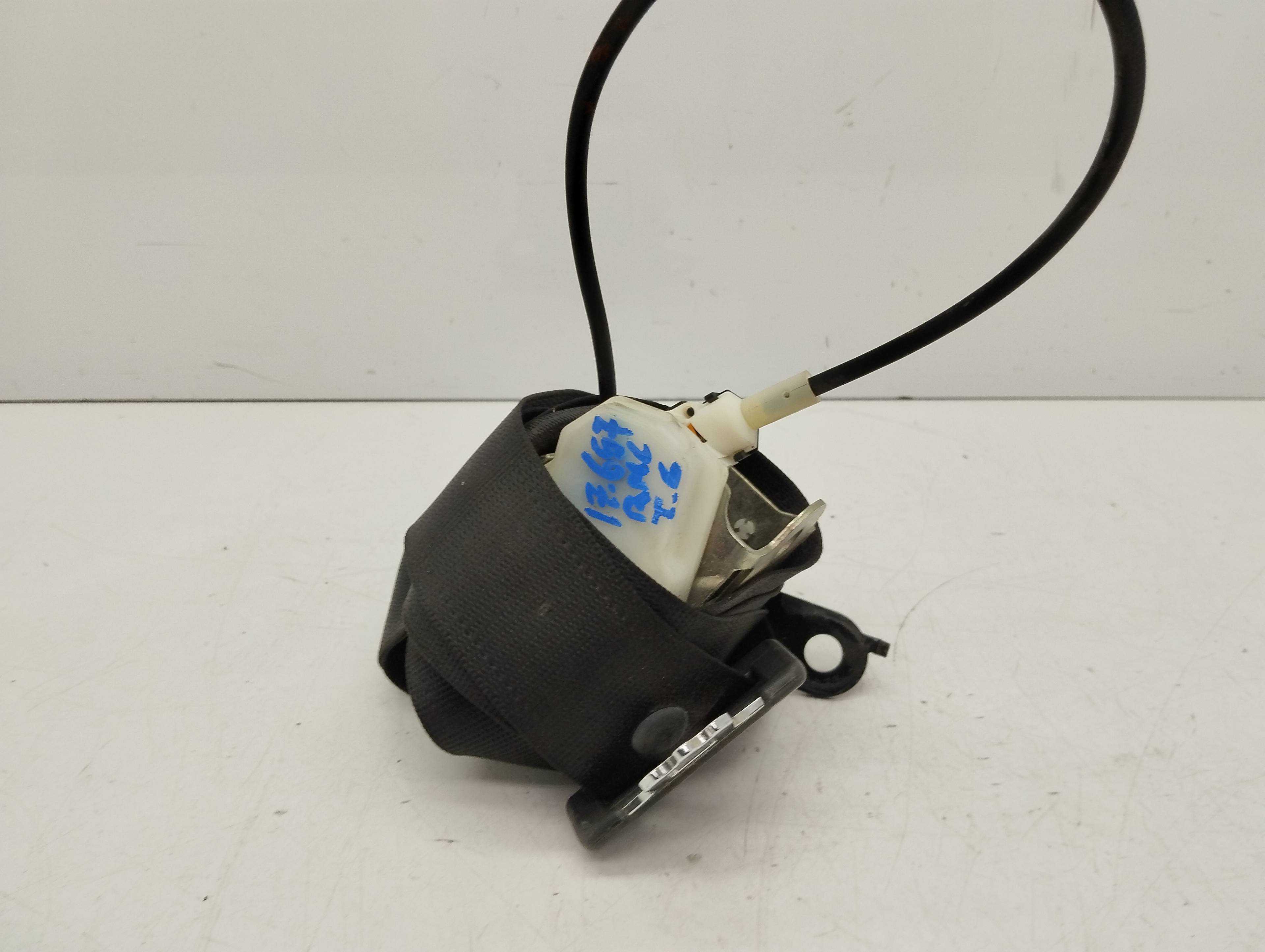 Recambio de cinturon seguridad trasero central para opel vectra c berlina club referencia OEM IAM   