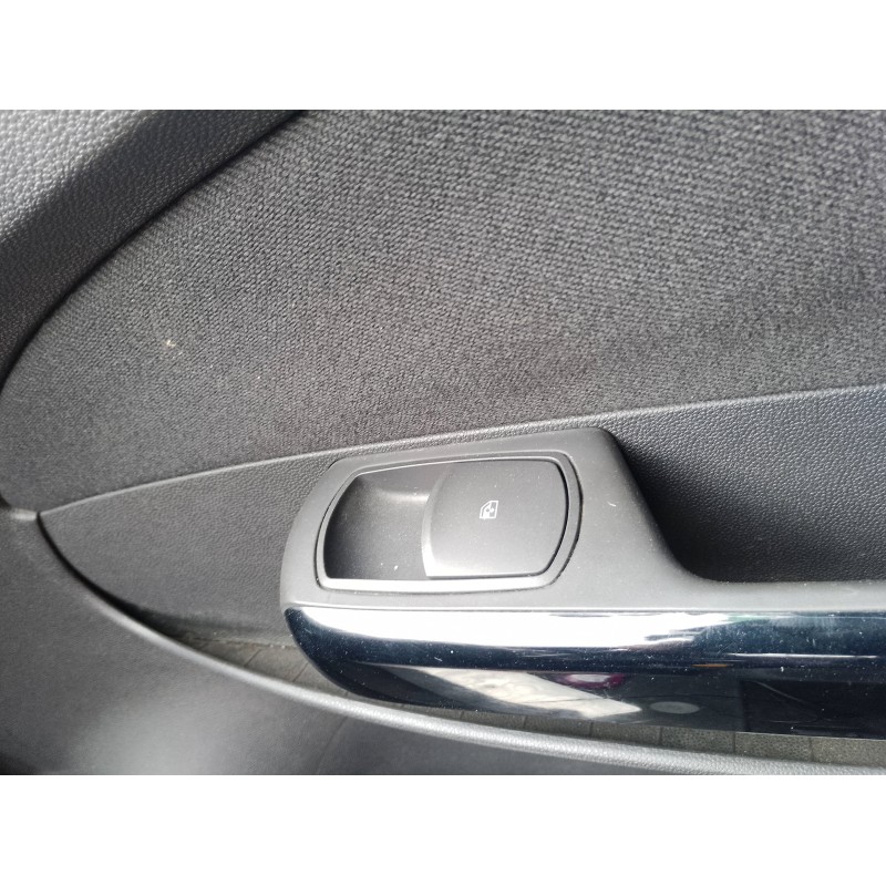 Recambio de mando elevalunas delantero derecho para opel corsa d ´´111 years´´ referencia OEM IAM   