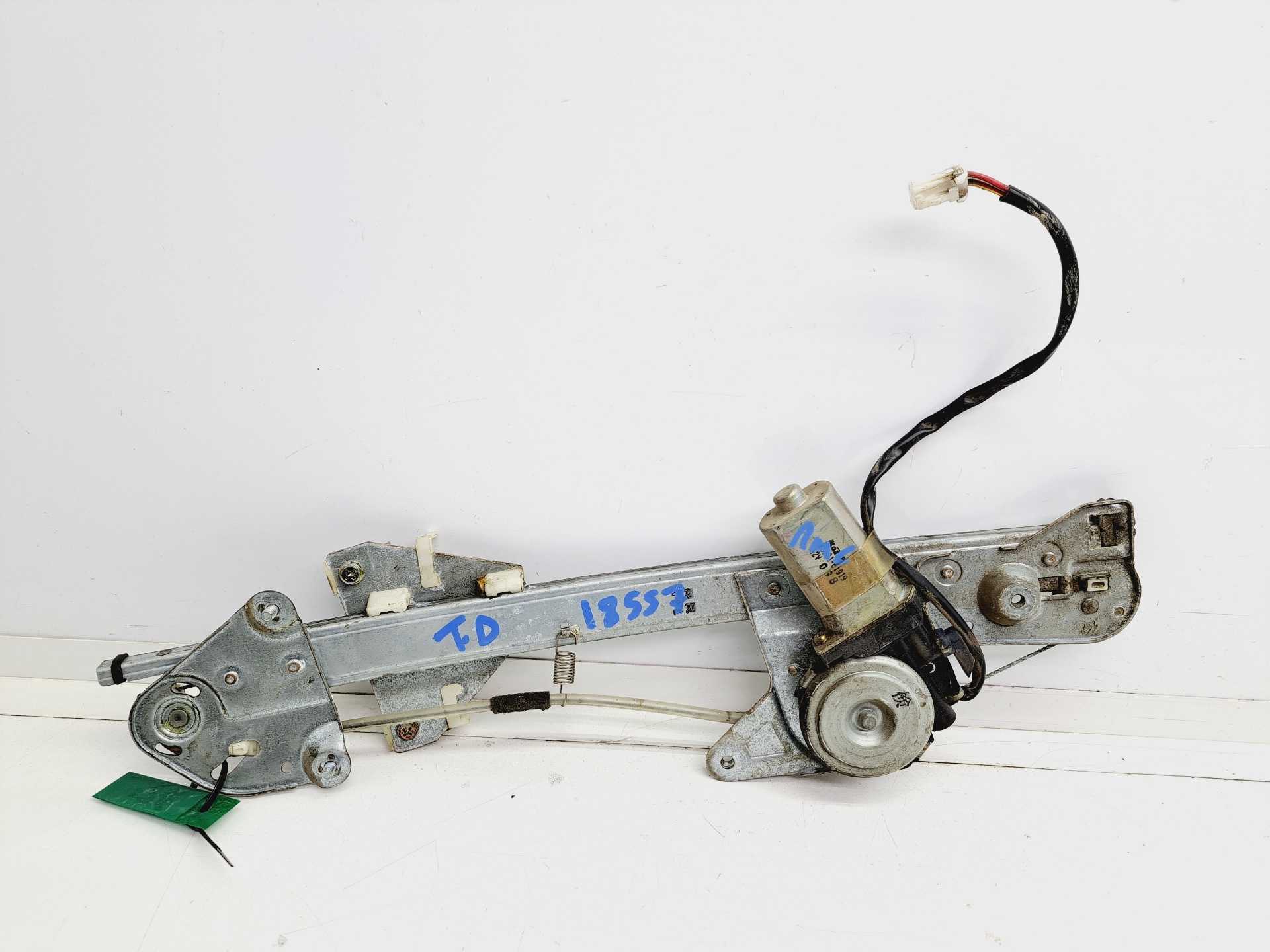 Recambio de elevalunas trasero derecho para mazda 626 berlina/coupe (gc) 2.0 diesel referencia OEM IAM   