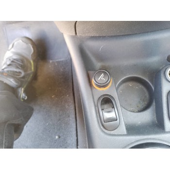 Recambio de mando elevalunas delantero izquierdo para citroën c3 1.4 hdi audace referencia OEM IAM   