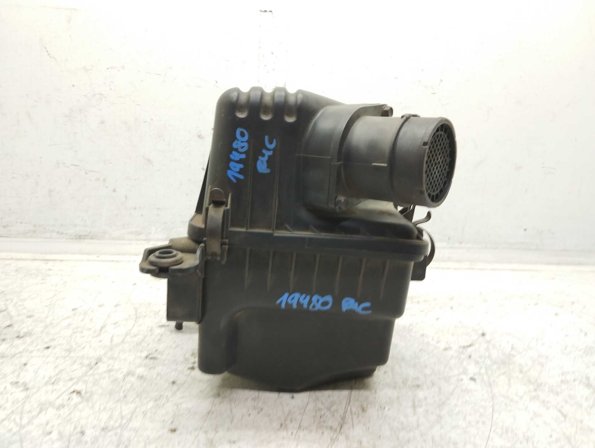 Recambio de caja filtro aire para hyundai i30 classic referencia OEM IAM 281002H200  
