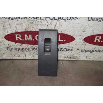MANDO ELEVALUNAS DELANTERO DERECHO 