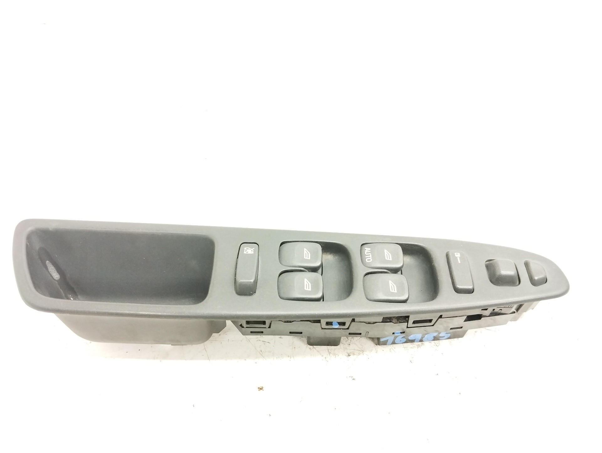 Recambio de mando elevalunas delantero izquierdo para volvo s40 berlina 1.6 cat referencia OEM IAM 30638535  