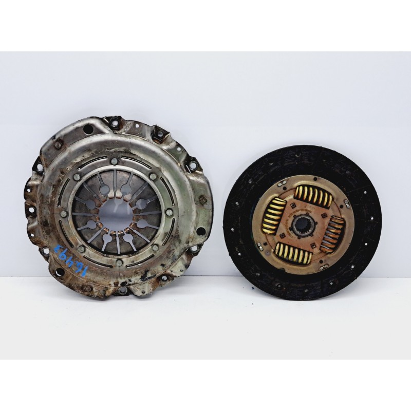 Recambio de kit embrague para opel vivaro 1.9 cdti cat (f9q-760 / l08) referencia OEM IAM  VALEO 