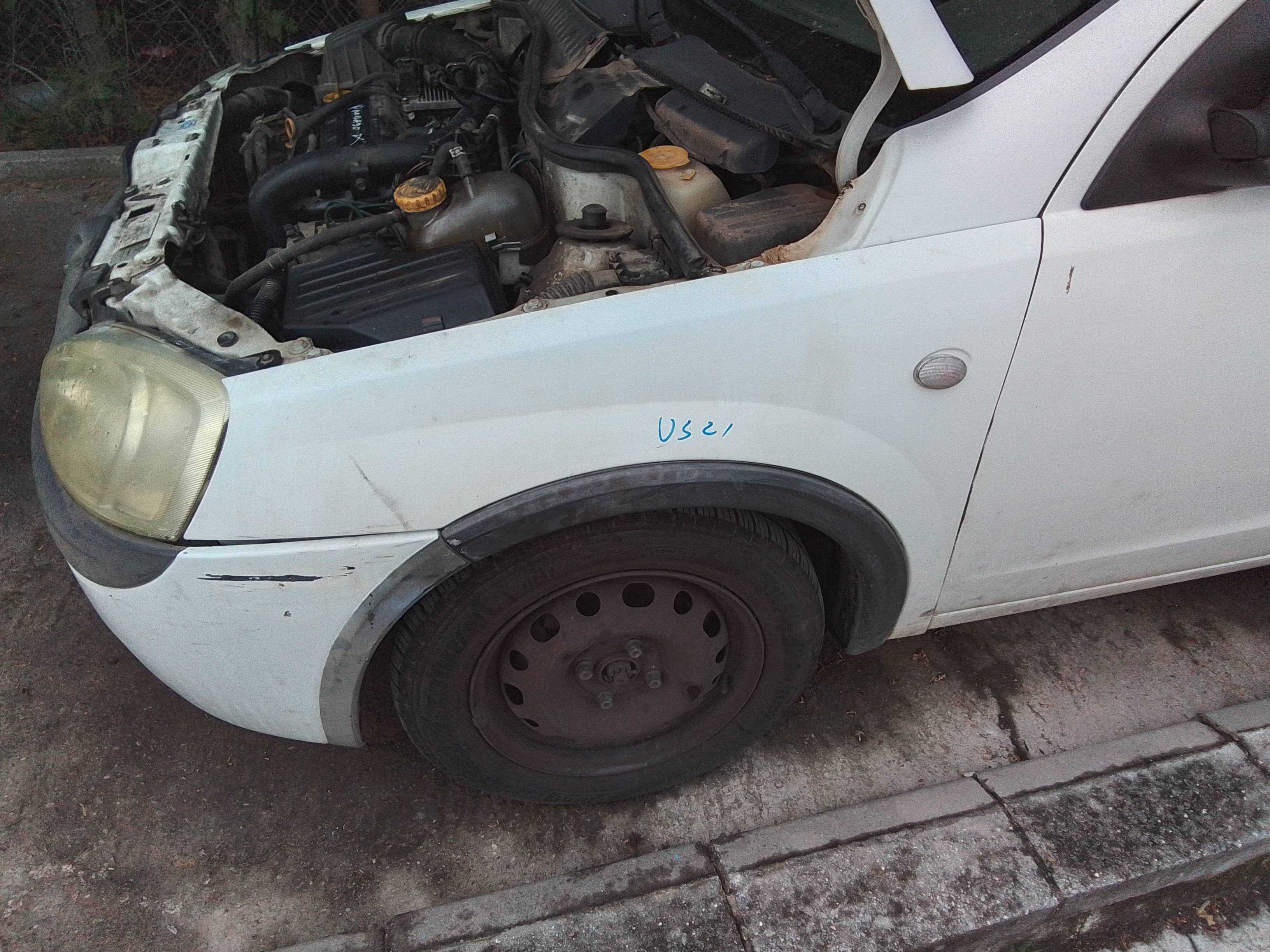Recambio de aleta delantera izquierda para opel corsa c club referencia OEM IAM   