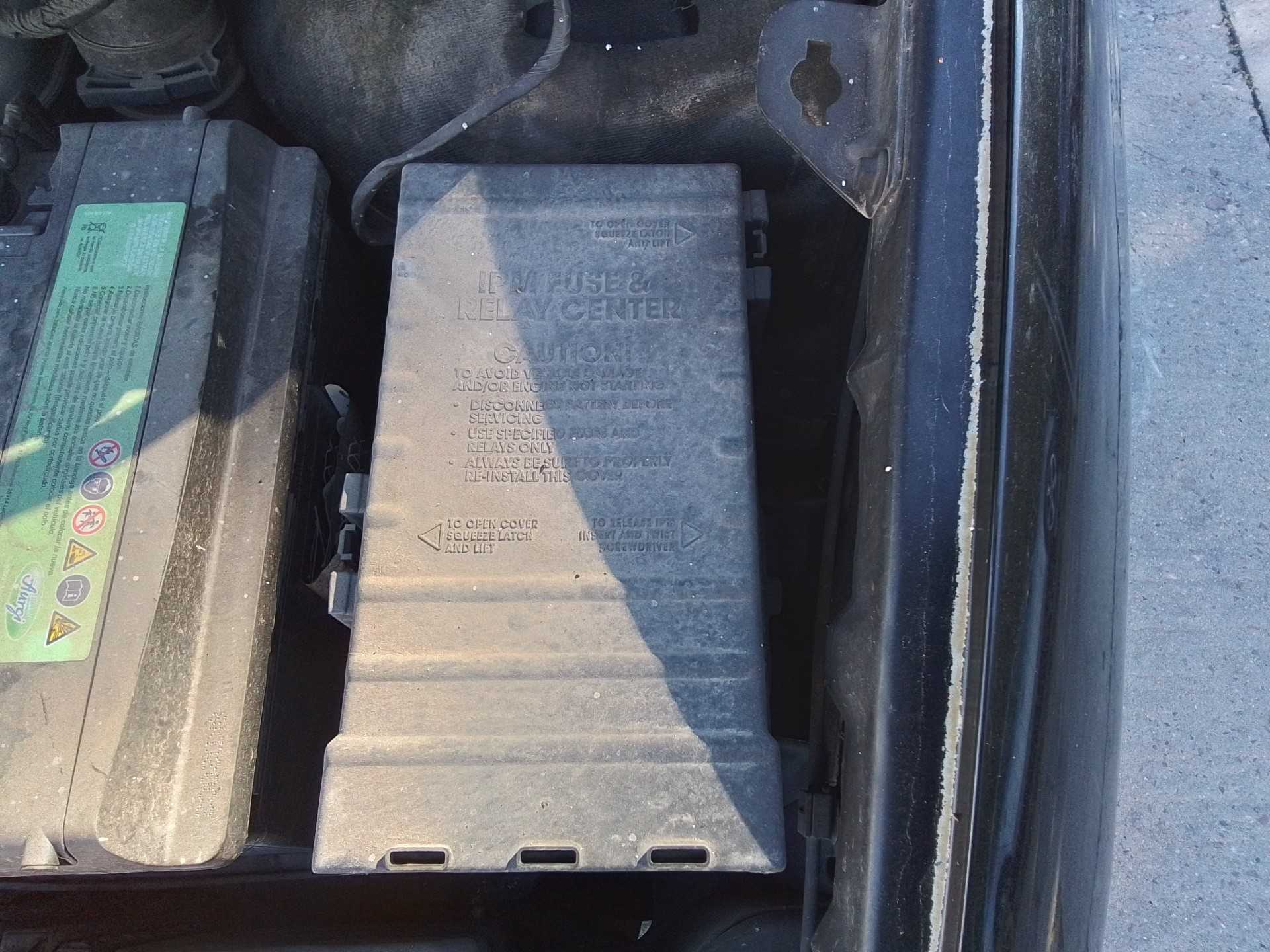 Recambio de caja reles / fusibles para chrysler voyager (rg) 2.8 crd cat referencia OEM IAM   