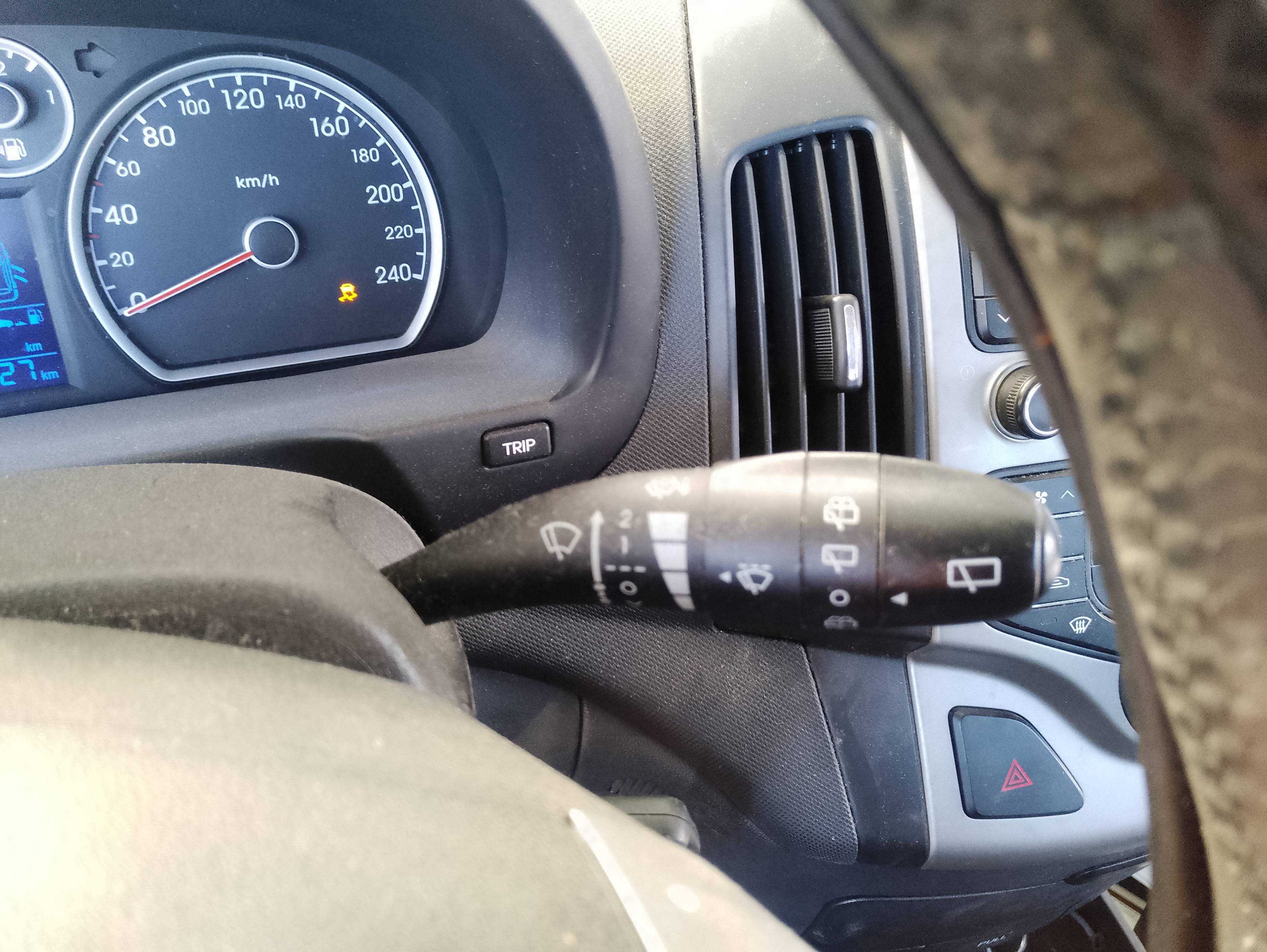 Recambio de mando limpia para hyundai i30 classic referencia OEM IAM   