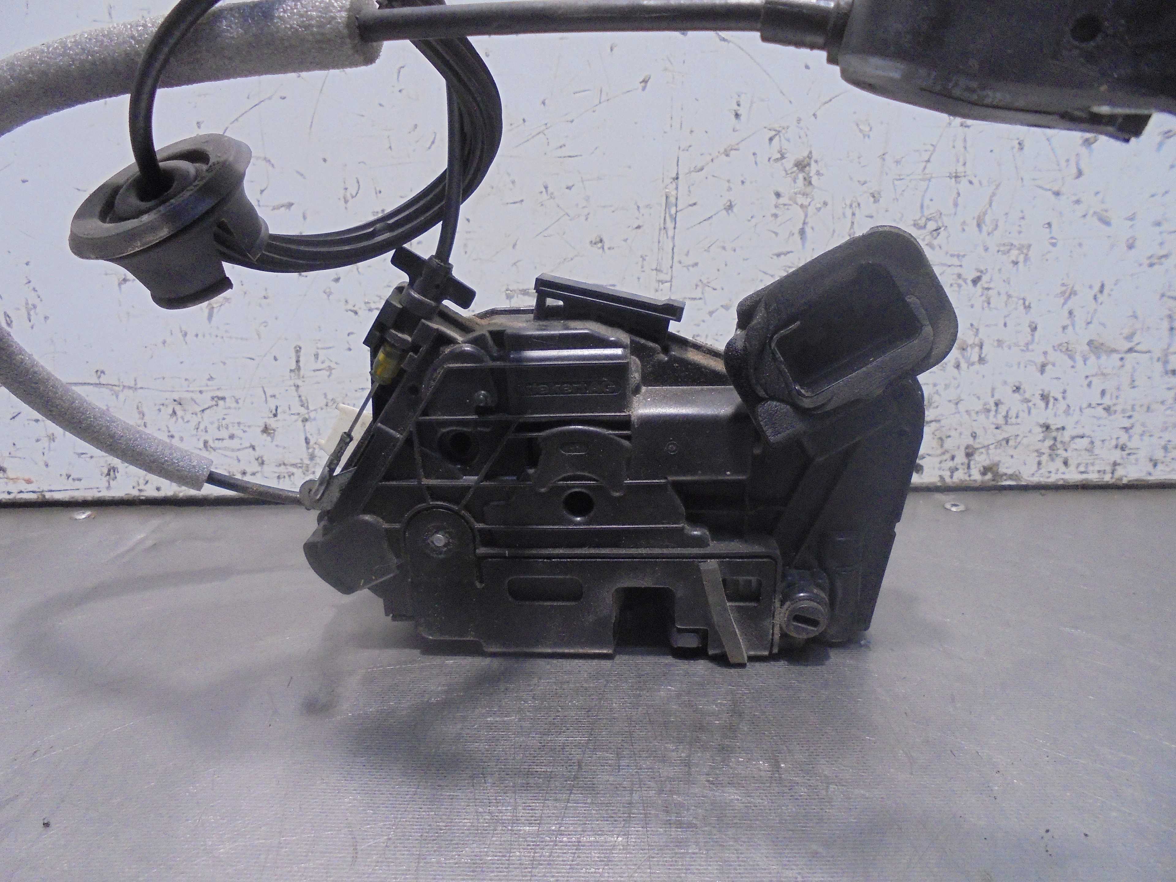 Recambio de cerradura puerta trasera derecha para seat leon (5f1) i-tech referencia OEM IAM 5K4839016Q ELECTRICA 5 PUERTAS 