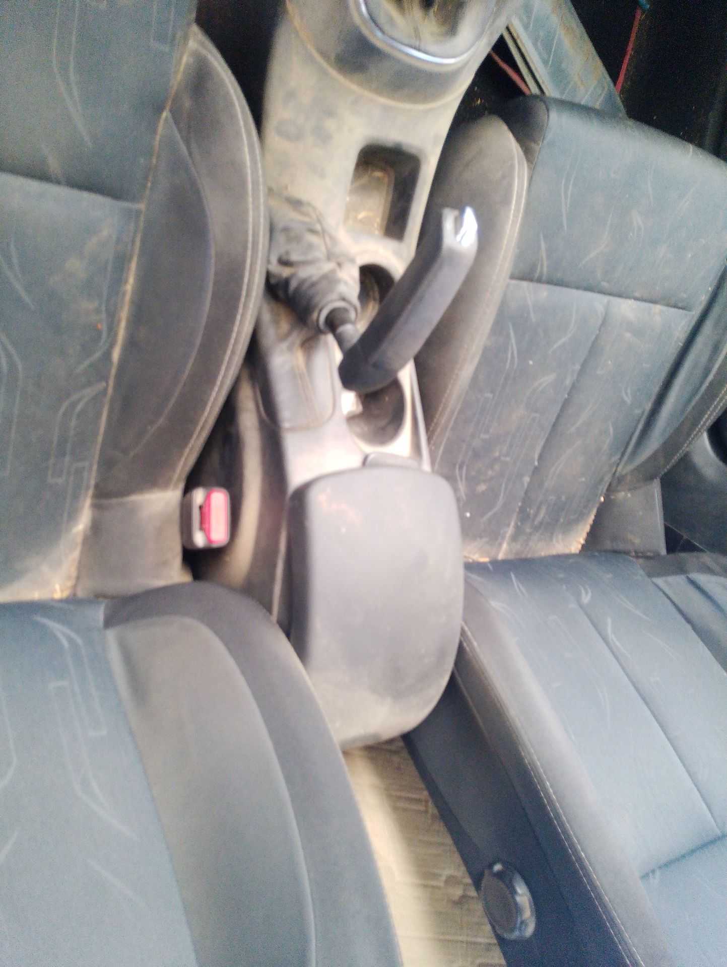 Recambio de apoyabrazos central para citroën c4 ii (nc_) 1.6 hdi 90 referencia OEM IAM   