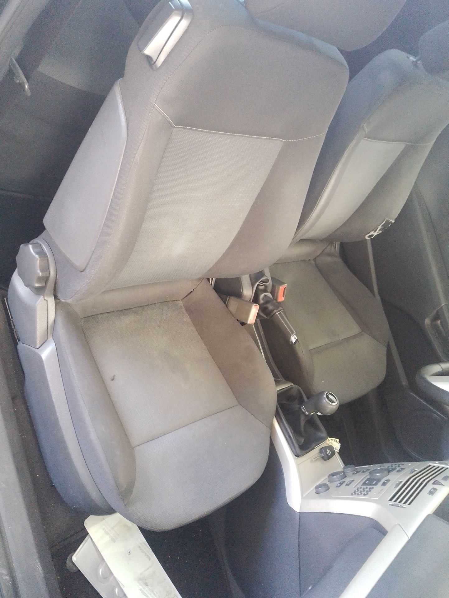 Recambio de asiento delantero derecho para opel astra h gtc (a04) 1.6 (l08) referencia OEM IAM   