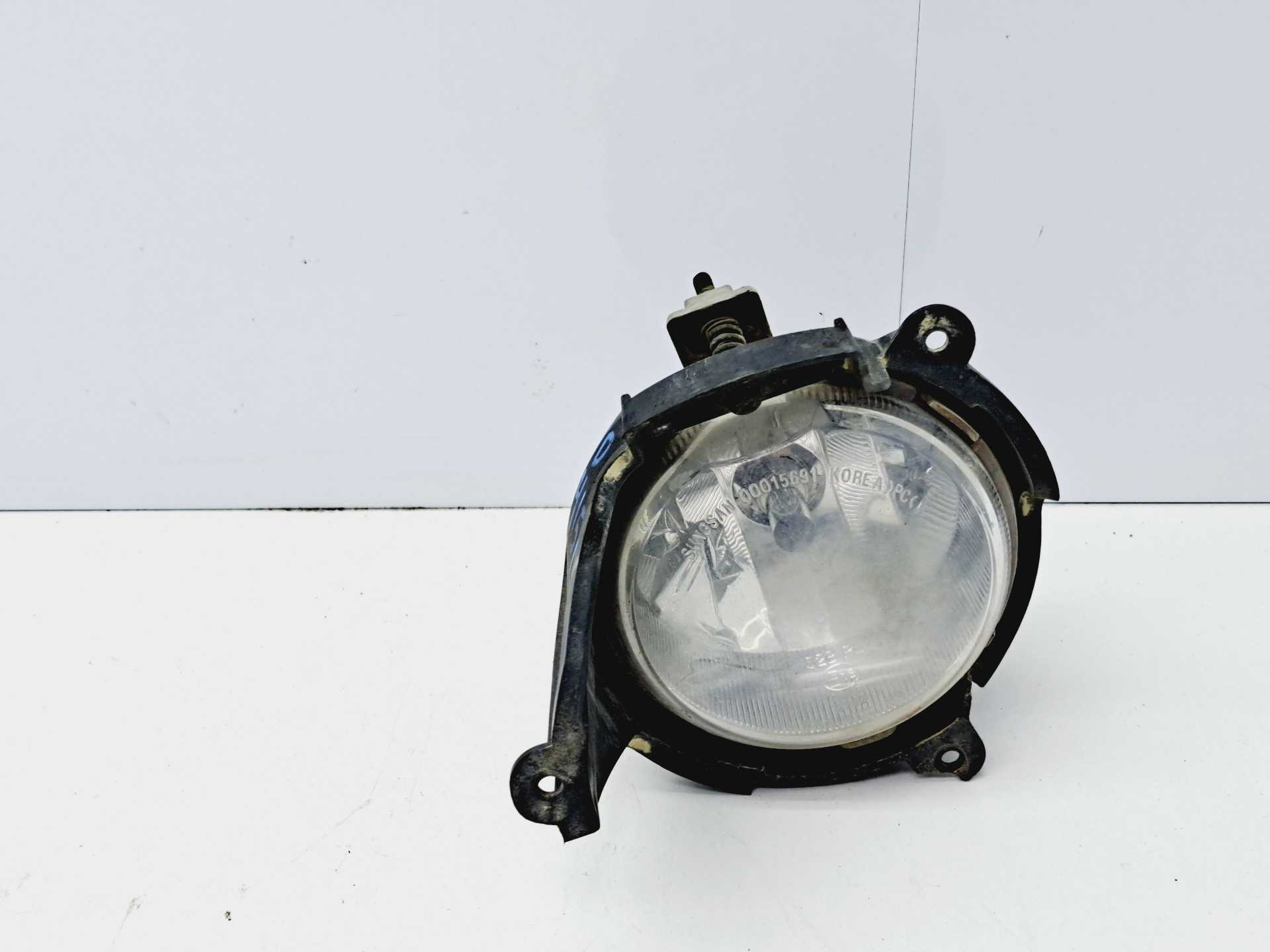 Recambio de faro antiniebla izquierdo para chevrolet captiva 2.0 vcdi lt referencia OEM IAM   