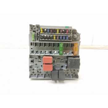 CAJA RELES / FUSIBLES 46841645 