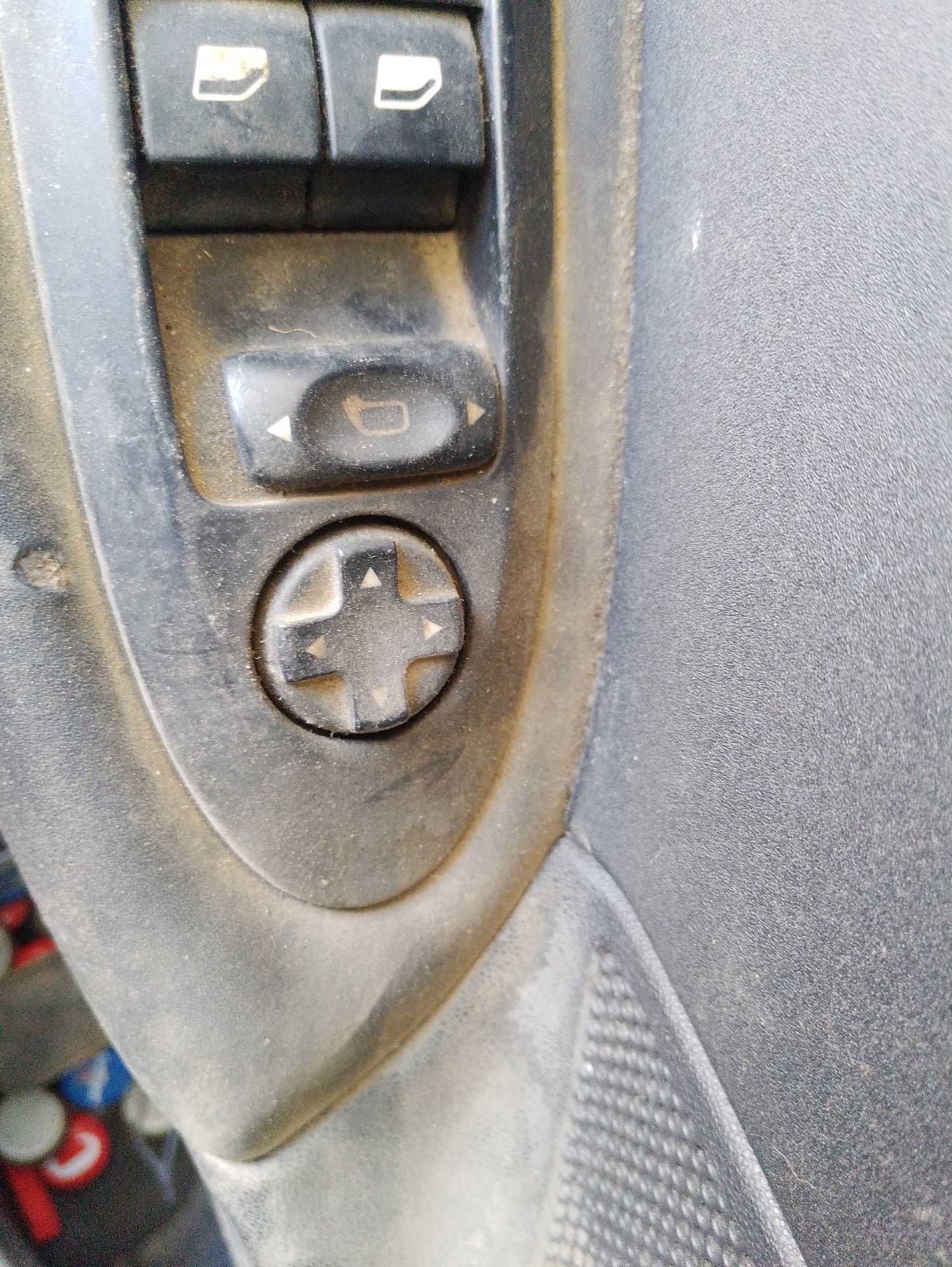 Recambio de mando retrovisor para citroën c4 ii (nc_) 1.6 hdi 90 referencia OEM IAM   