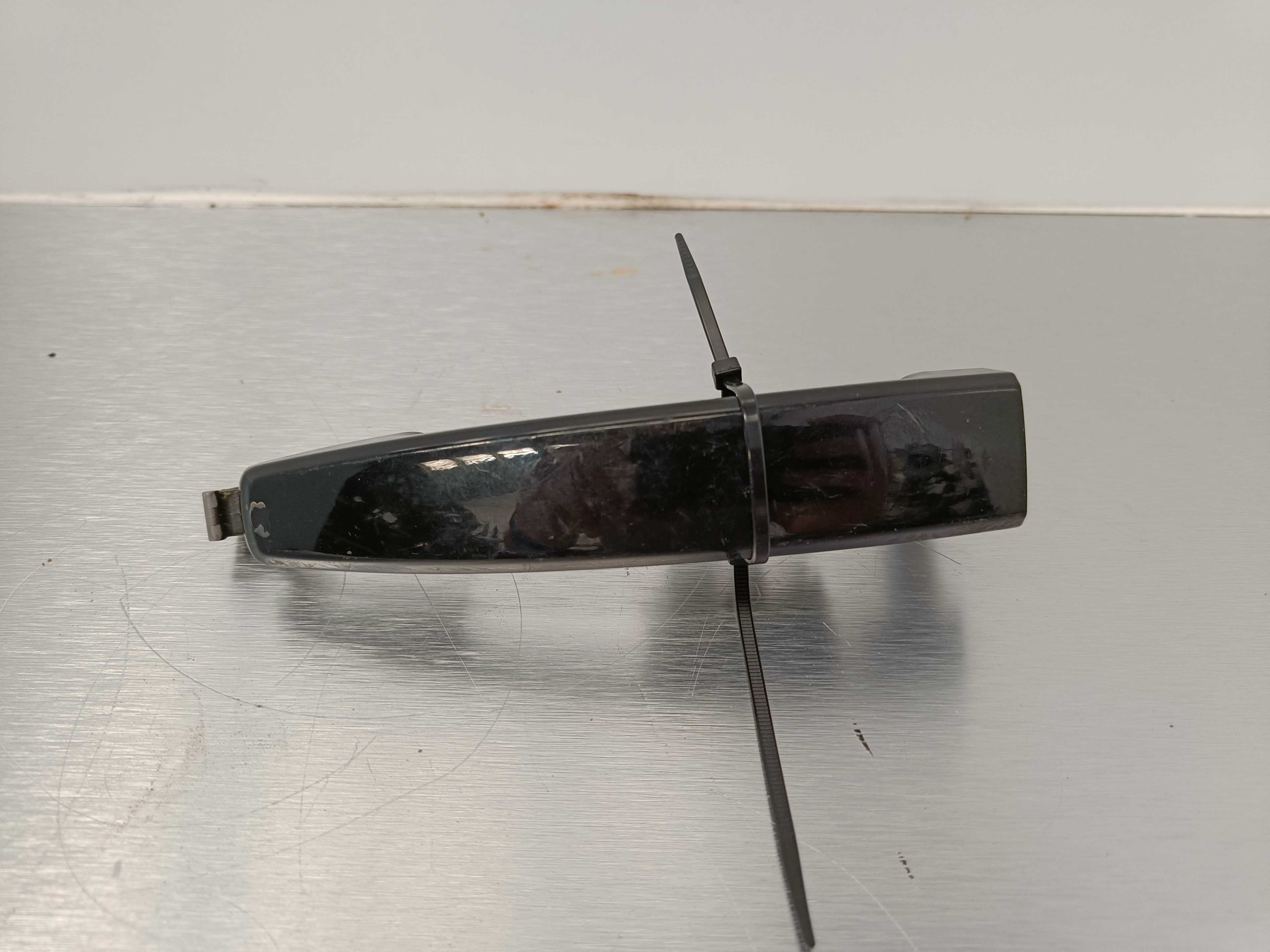 Recambio de maneta exterior delantera derecha para chevrolet captiva 2.0 vcdi lt referencia OEM IAM   