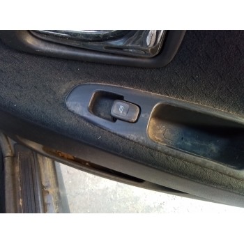 Recambio de mando elevalunas trasero derecho para volvo s40 berlina 1.6 cat referencia OEM IAM   