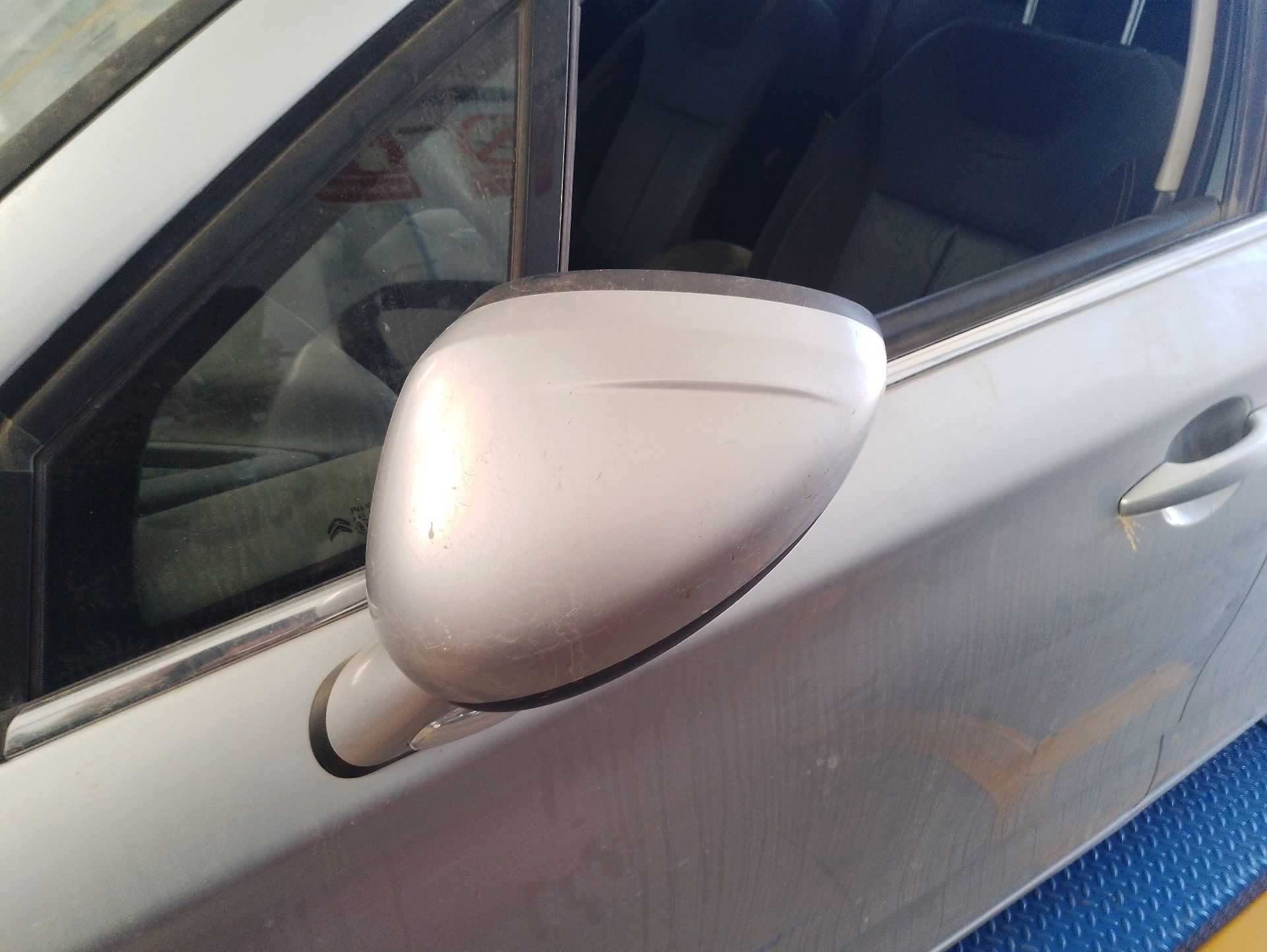Recambio de retrovisor izquierdo para citroën c4 ii (nc_) 1.6 hdi 90 referencia OEM IAM 1607028580  