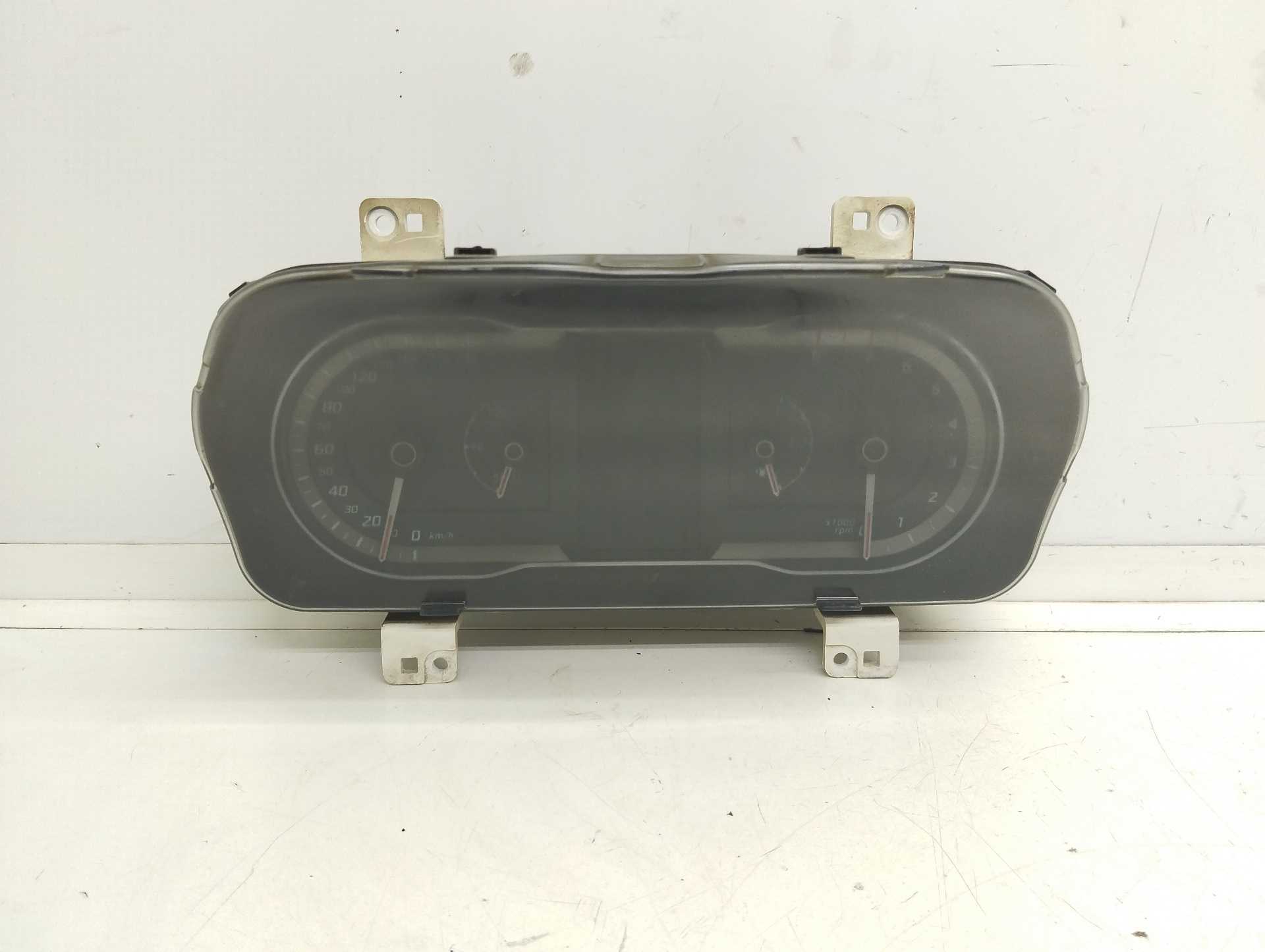 Recambio de cuadro instrumentos para hyundai tucson 1.6 crdi cat referencia OEM IAM 94002N7000 2034263 